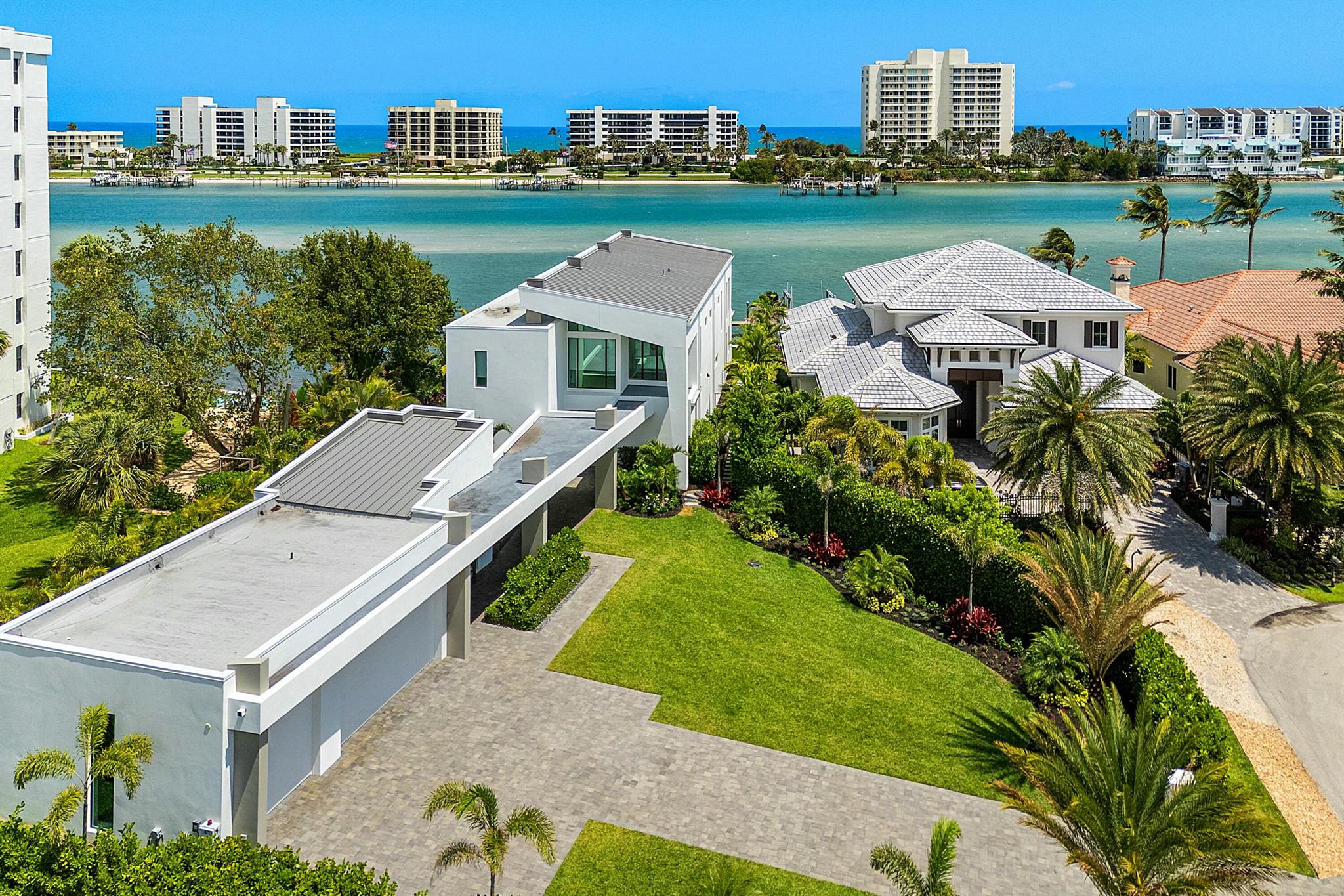 Image to showcase the property located at 3445 Harbor Road N