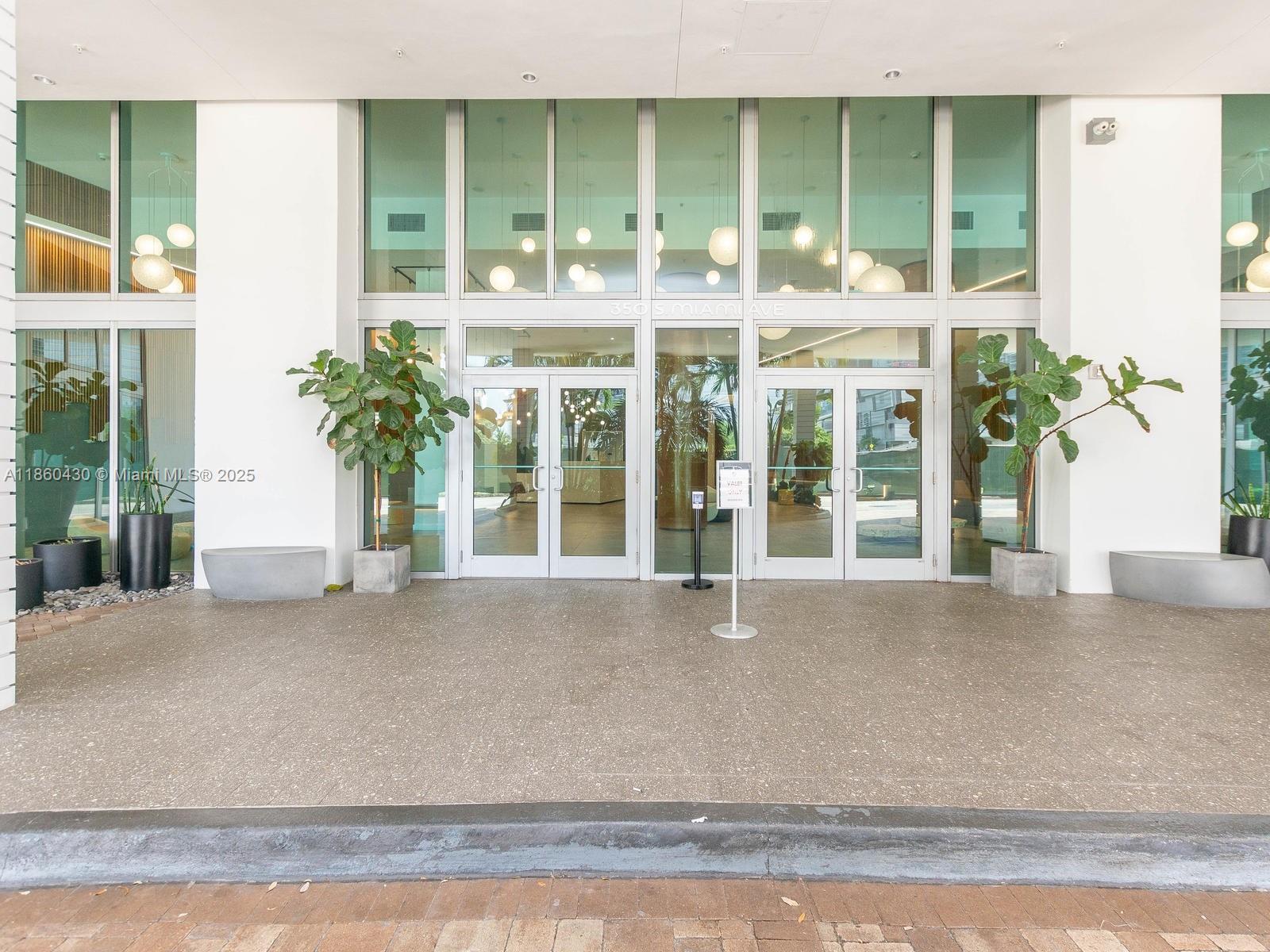 350 S MIAMI AVE #2214, Miami FL 33130