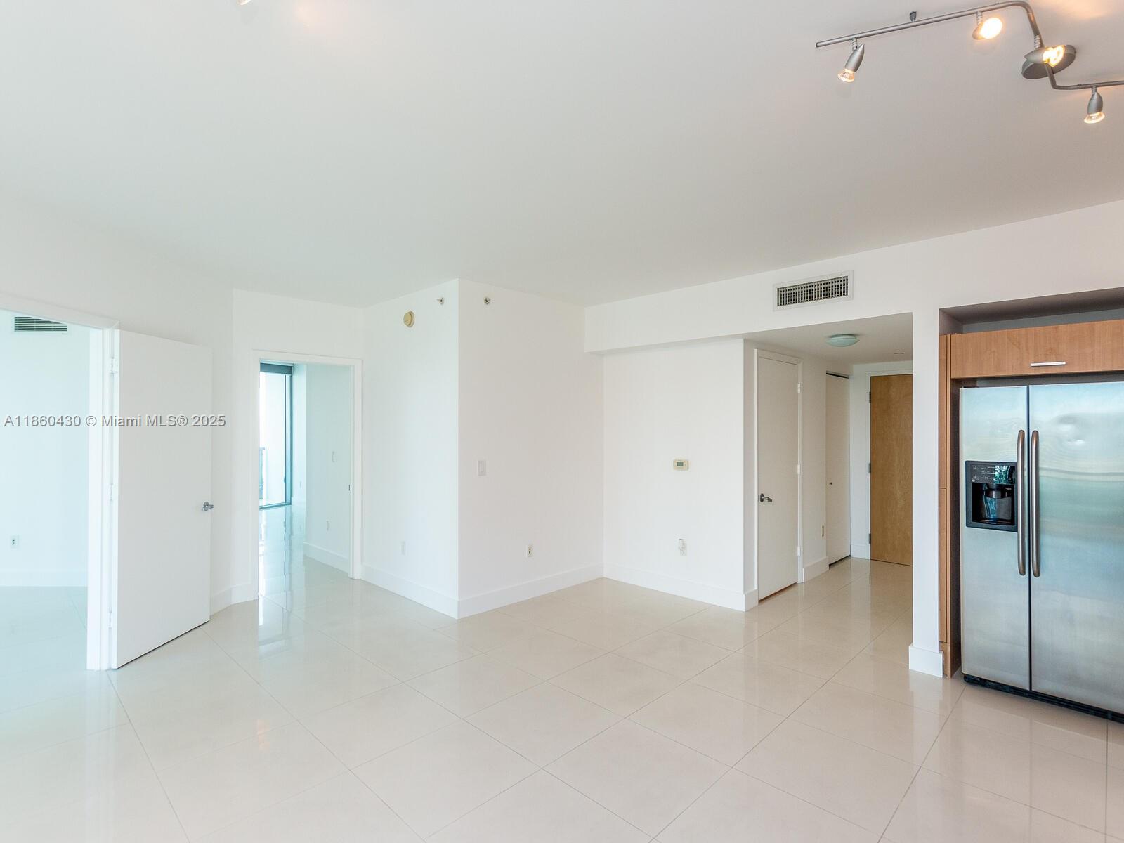 350 S MIAMI AVE #2214, Miami FL 33130