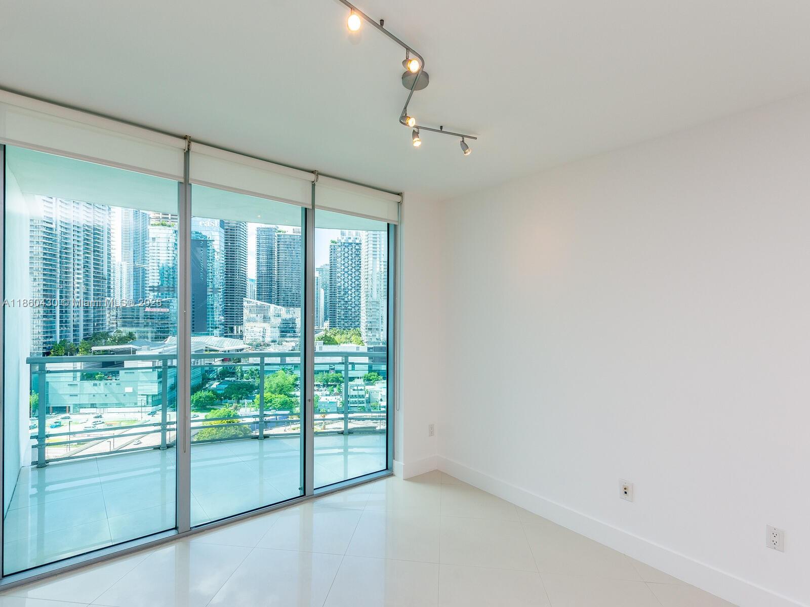 350 S MIAMI AVE #2214, Miami FL 33130