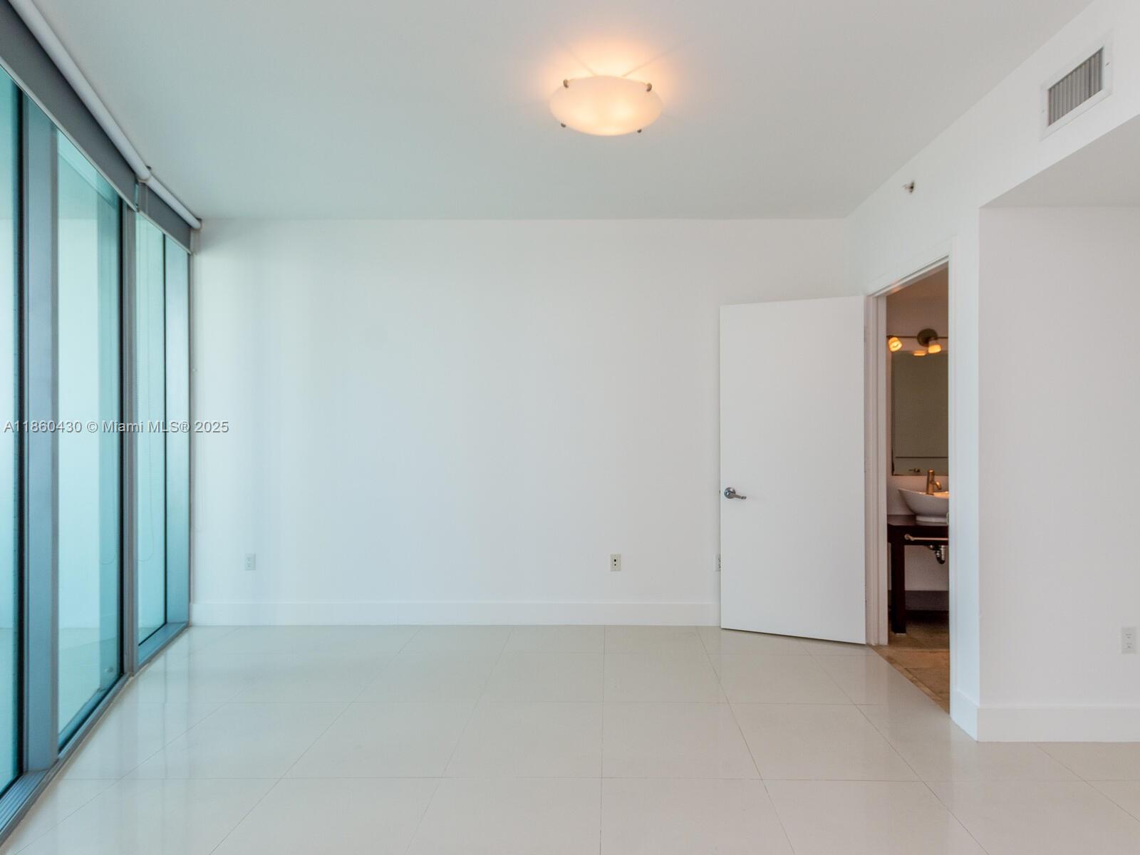 350 S MIAMI AVE #2214, Miami FL 33130