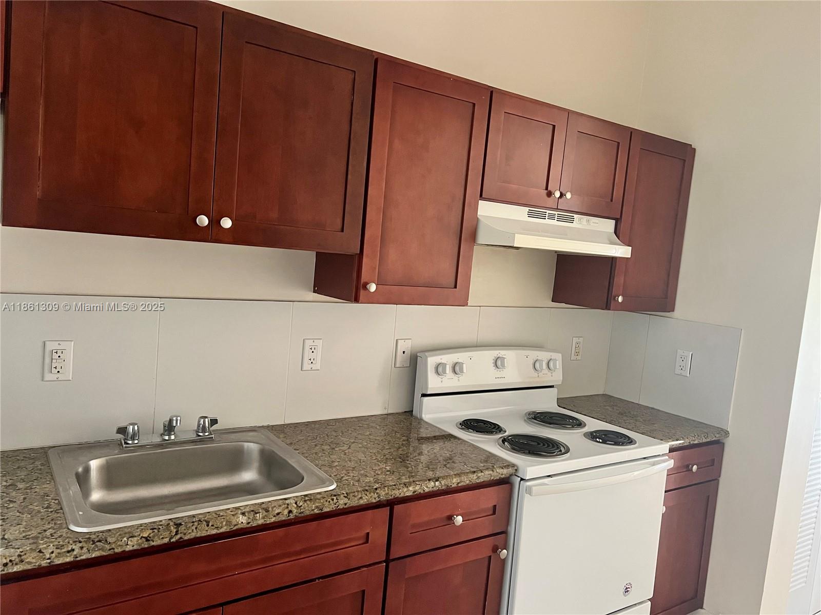 Property photo # 4