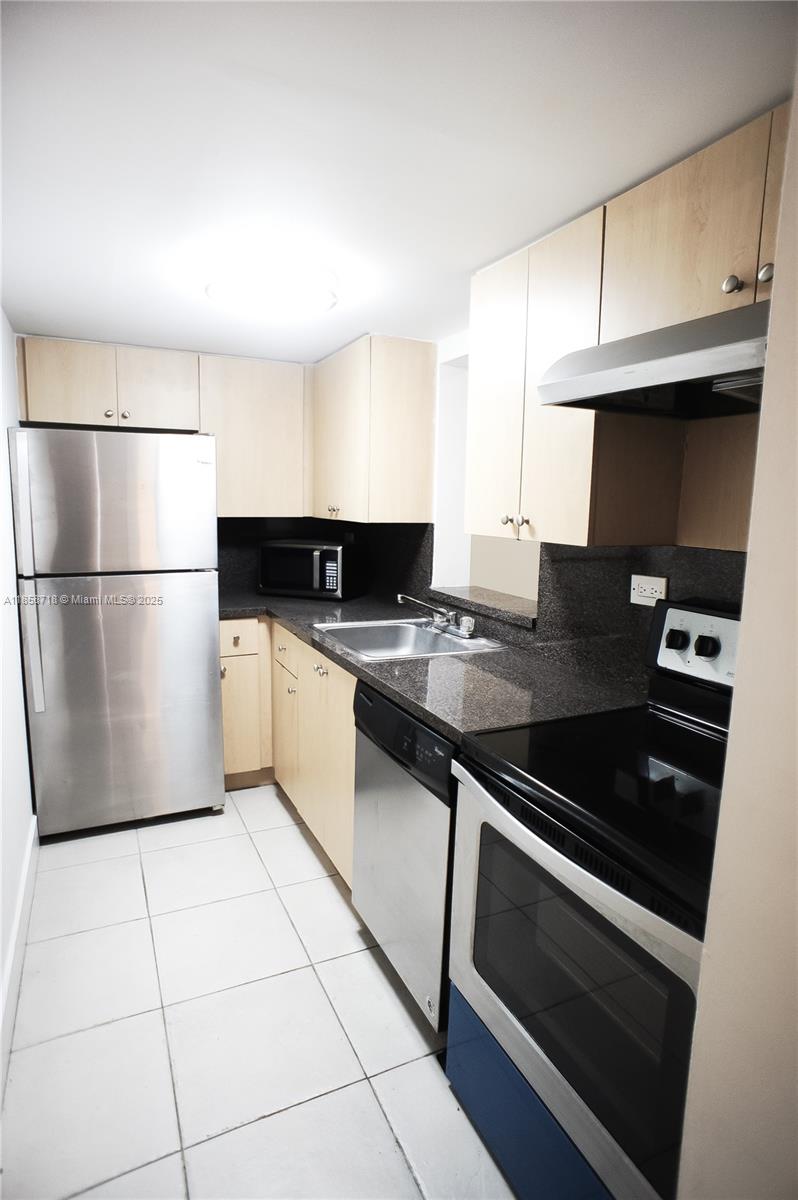 Property photo # 6