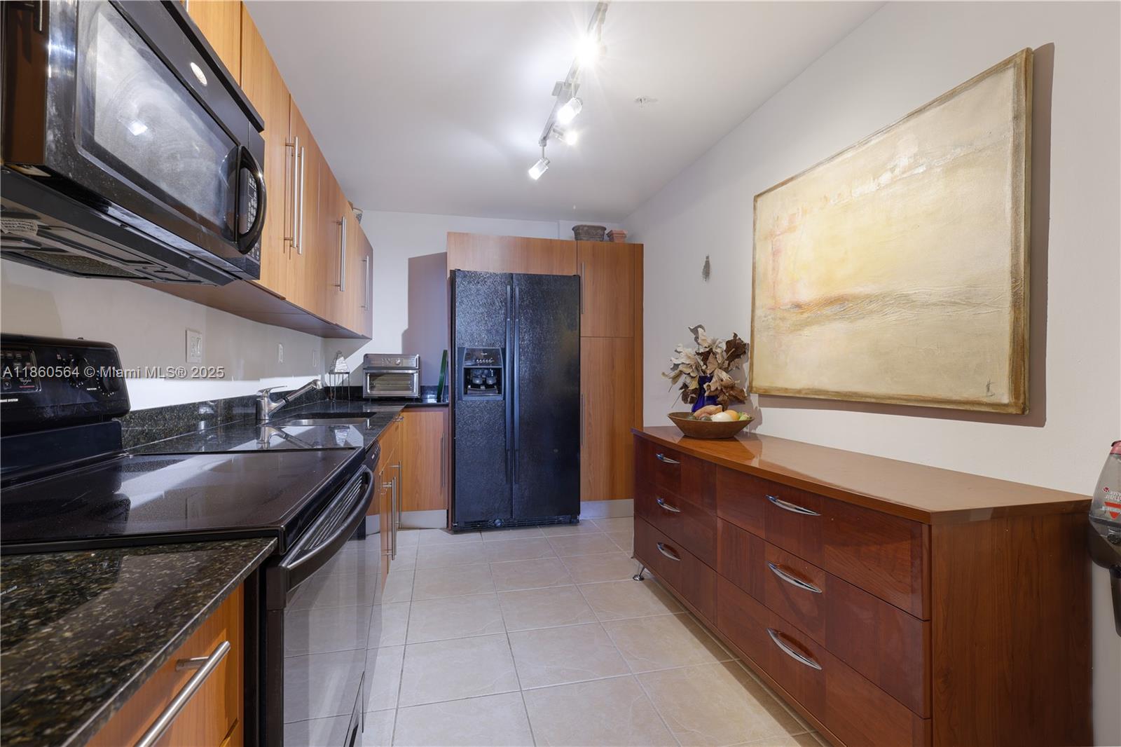 Property photo # 4