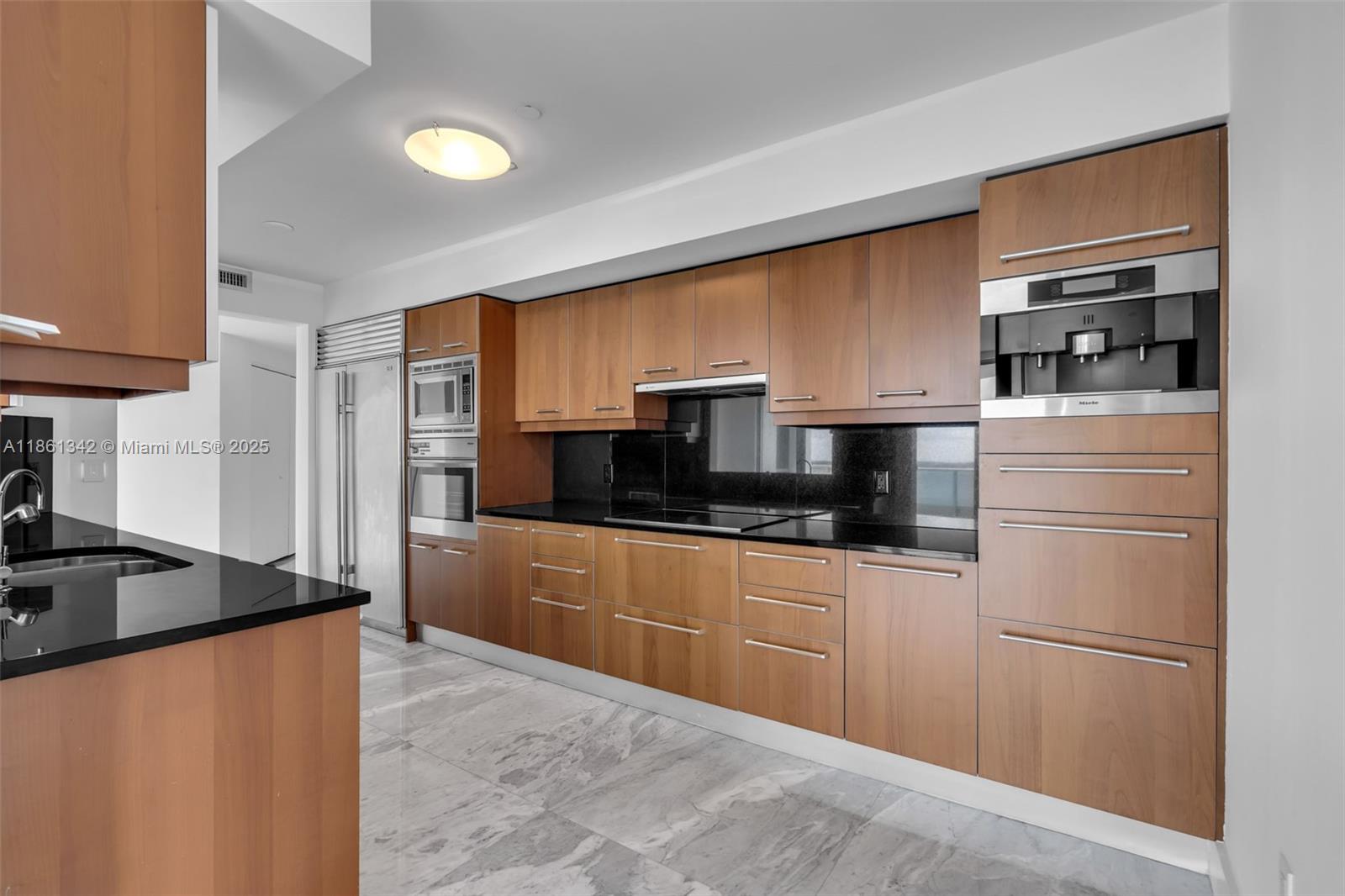 Property photo # 6
