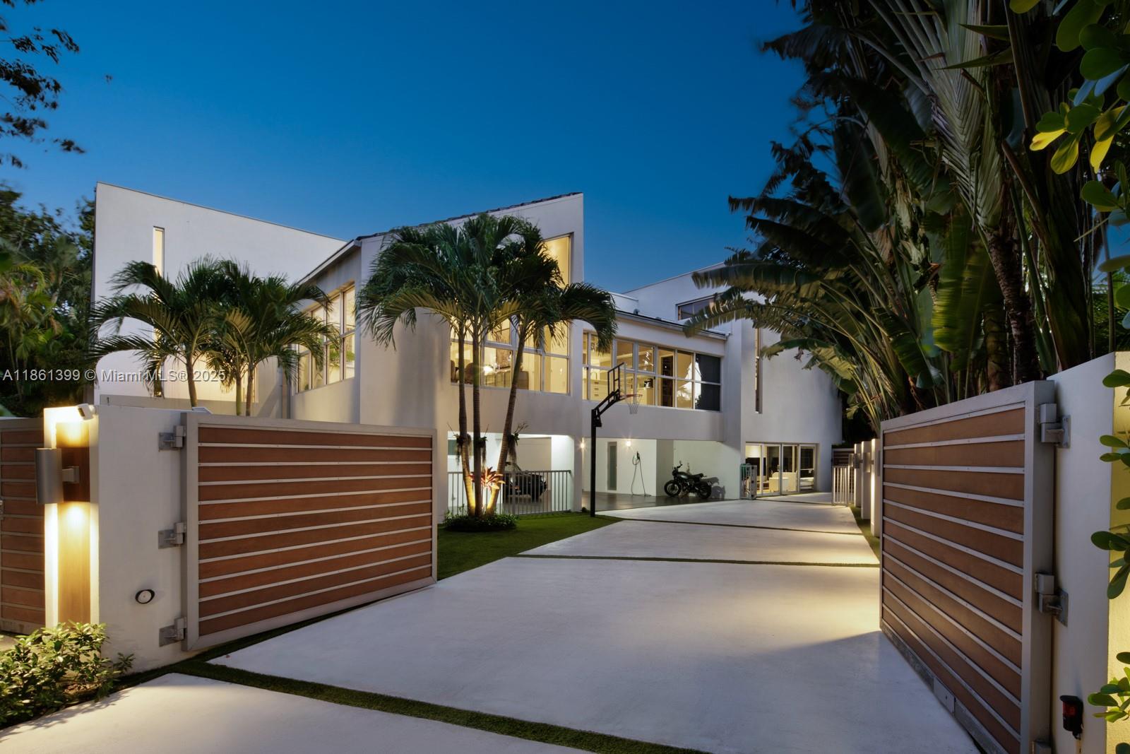 144 Prospect Dr, Coral Gables, Florida 33133