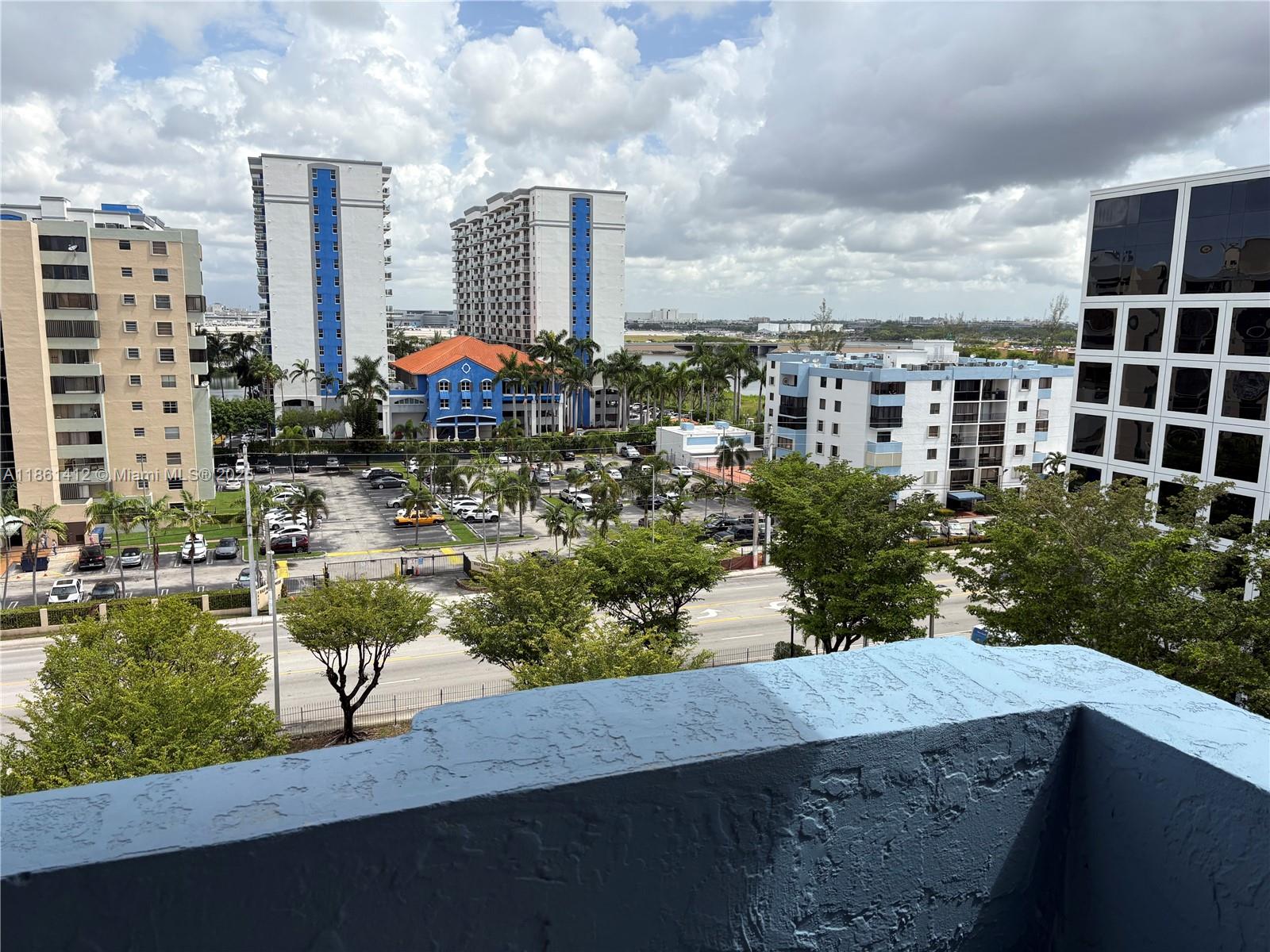 Property photo # 0