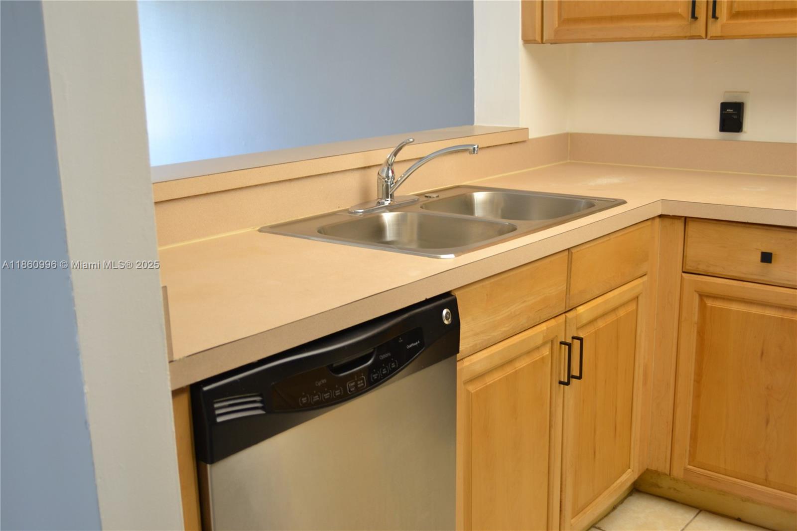 Property photo # 8