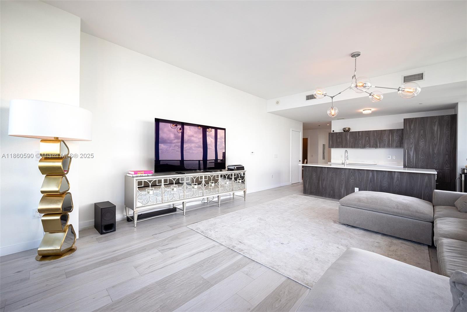 480 NE 31st St #4807, Miami FL 33137