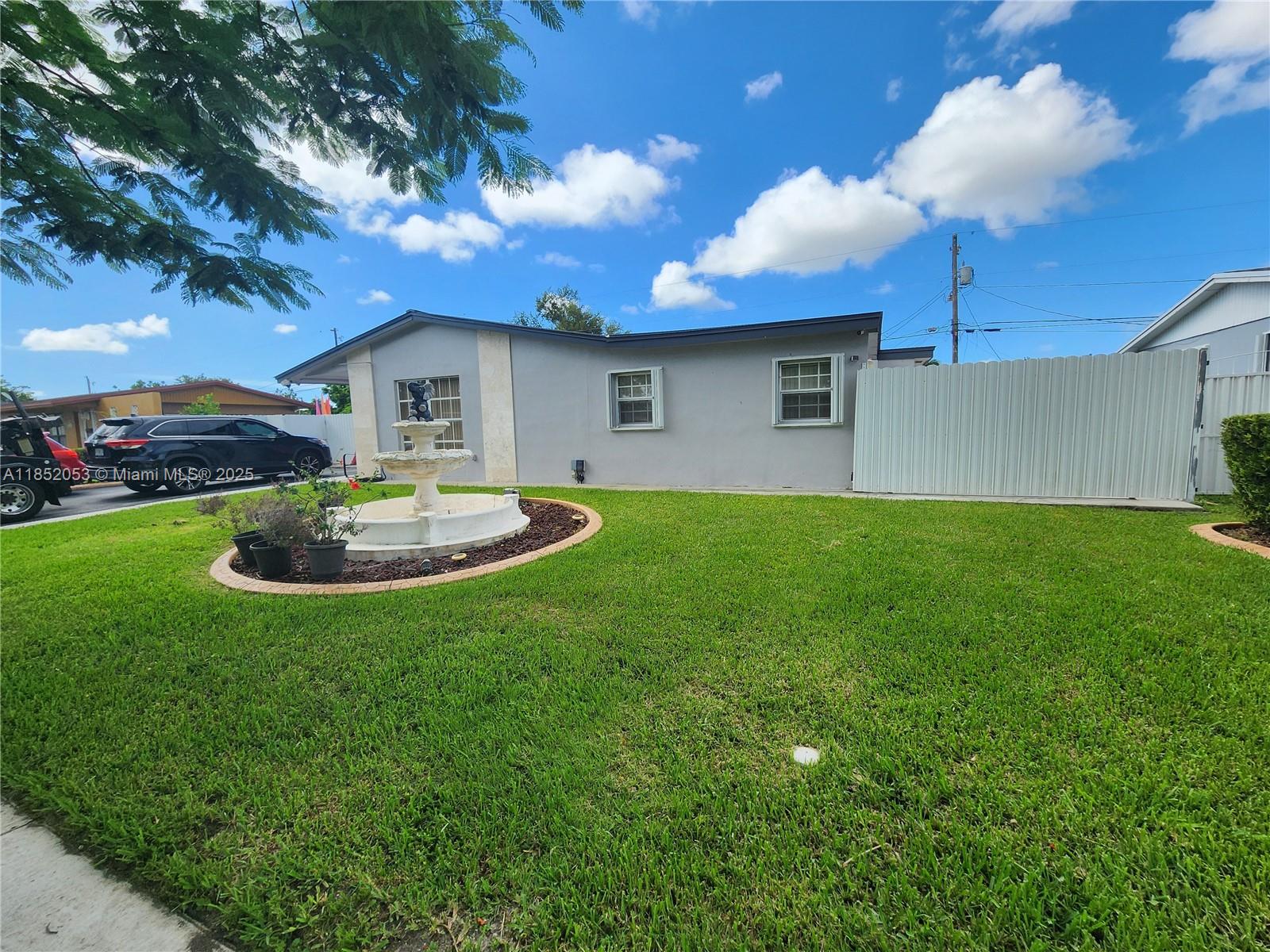 REMODELED EFFICIENCY FOR 1-2 PERSONS.  NO PETS.  CLOSE TO