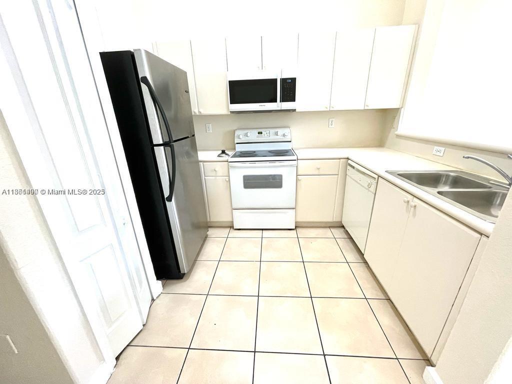 Property photo # 8