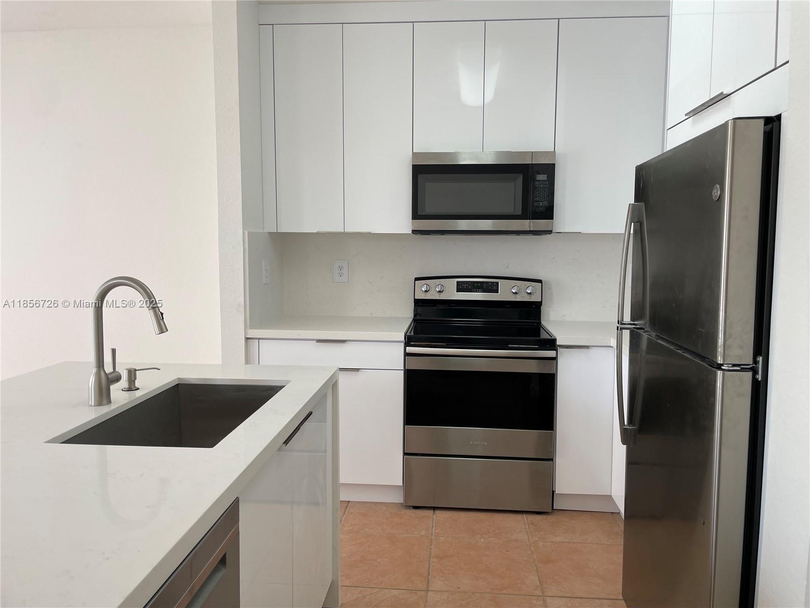 Property photo # 6