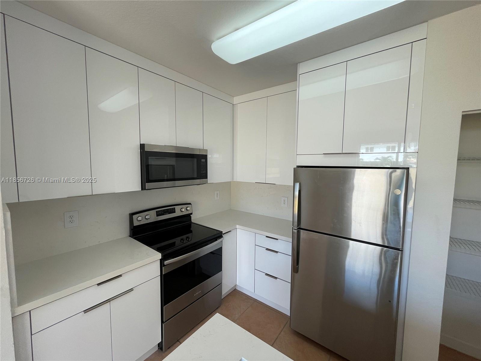Property photo # 9