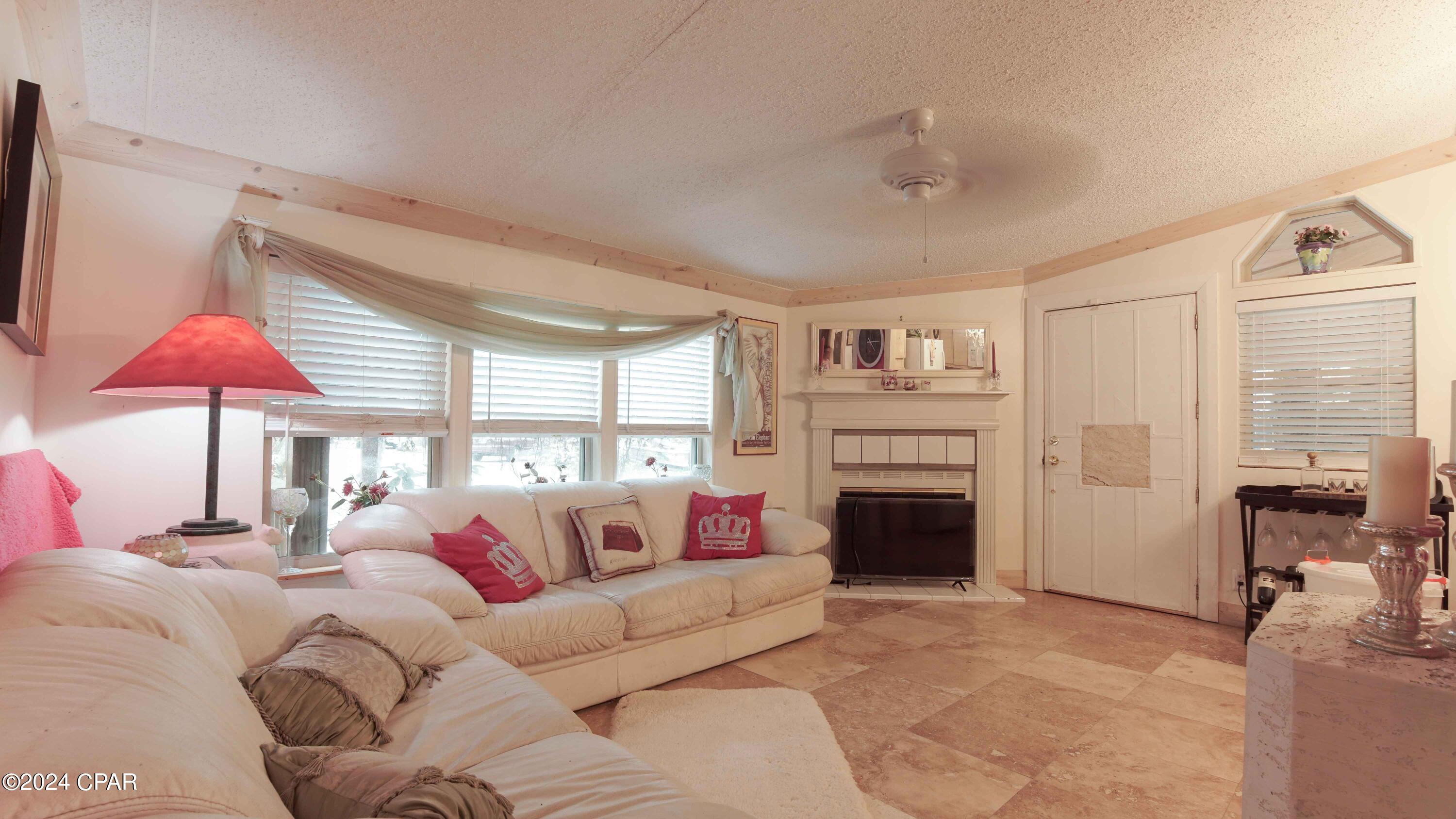 2mols9 Ajakjfzeplokzfc Olfbmcyfnfh1f_l3vnmu