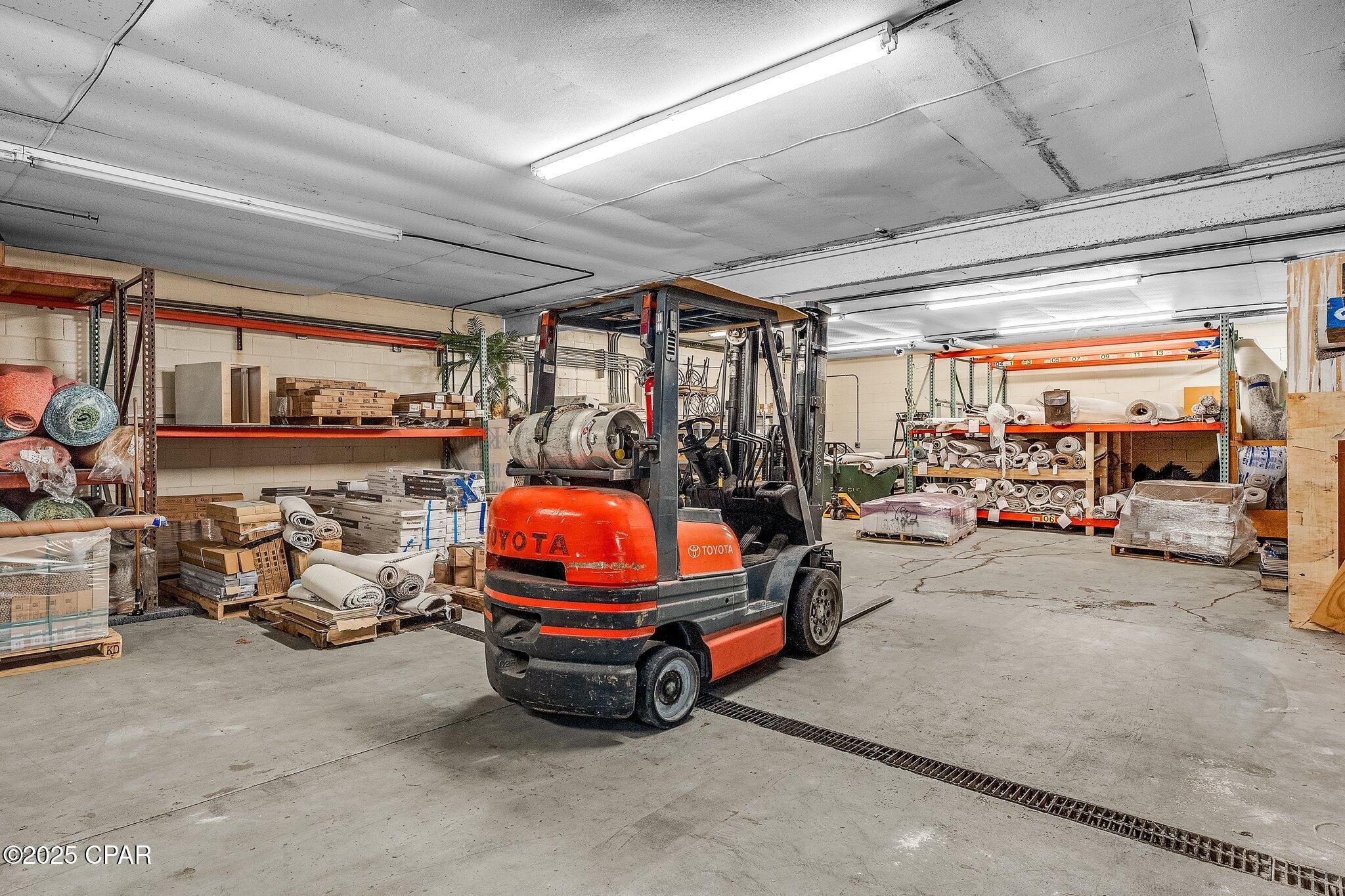 Image 19 For 13201 Hutchison Bv Boulevard