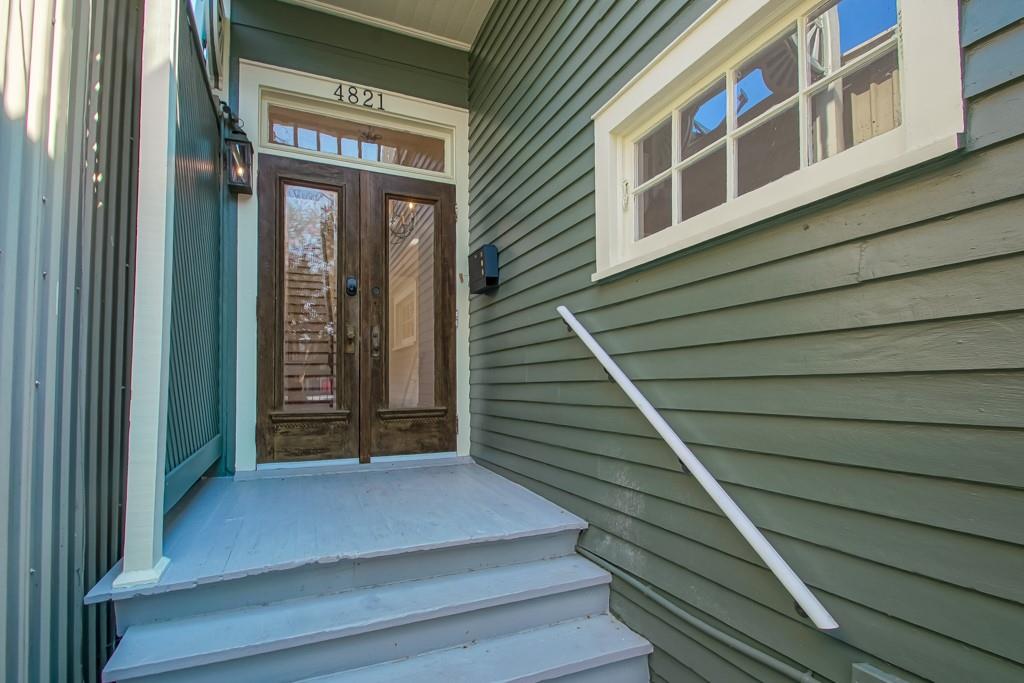 Located in the heart of New Orleans’ historic Uptown neighborhood - this unique property is a rare find. Steps to many trendy restaurants, shops and local grocery store. Newly renovated, you will find gleaming original hardwood floors, tall ceilings, decorative fireplaces, and an abundance of natural light. Stylish and updated kitchen leads to a spacious backyard and large storage shed with tons of potential. 3 bedrooms are all ensuite. Fabulous front balcony, ideal for enjoying the vibrant neighborhood. Off-street parking and a separate gated entrance to the residence. With zoning that allows for both commercial and residential use, the property offers a world of possibilities. There is a fantastic ground-level office that provides an excellent space for your business or as a dedicated workspace. This is a rare opportunity to own a home that can evolve with your needs. Don't miss your chance to make this Uptown gem yours!