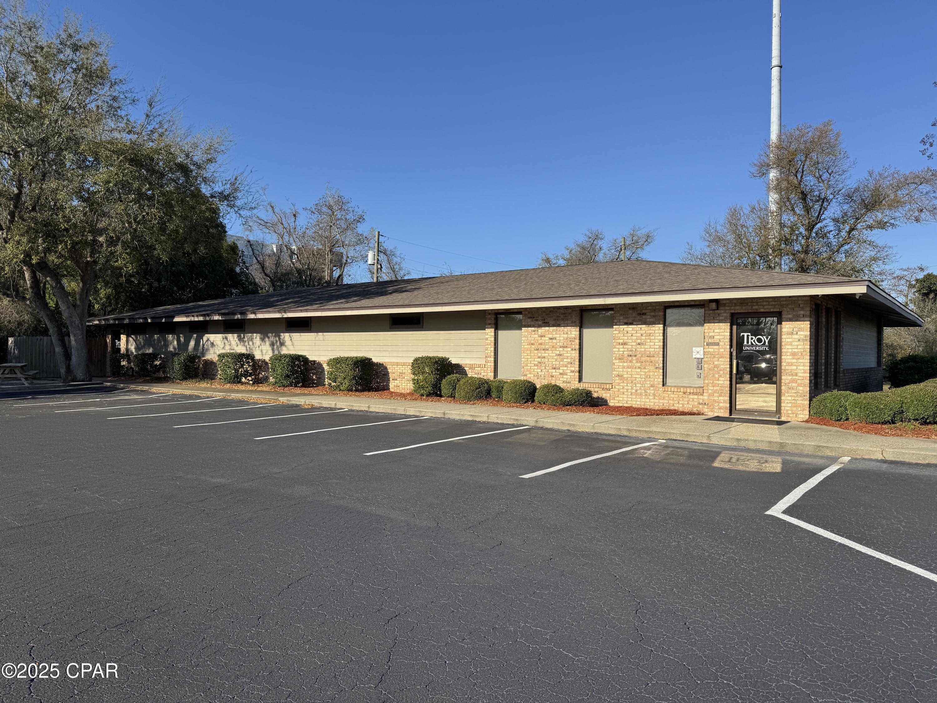 Details for 527 Airport Rd, Panama City, FL 32405