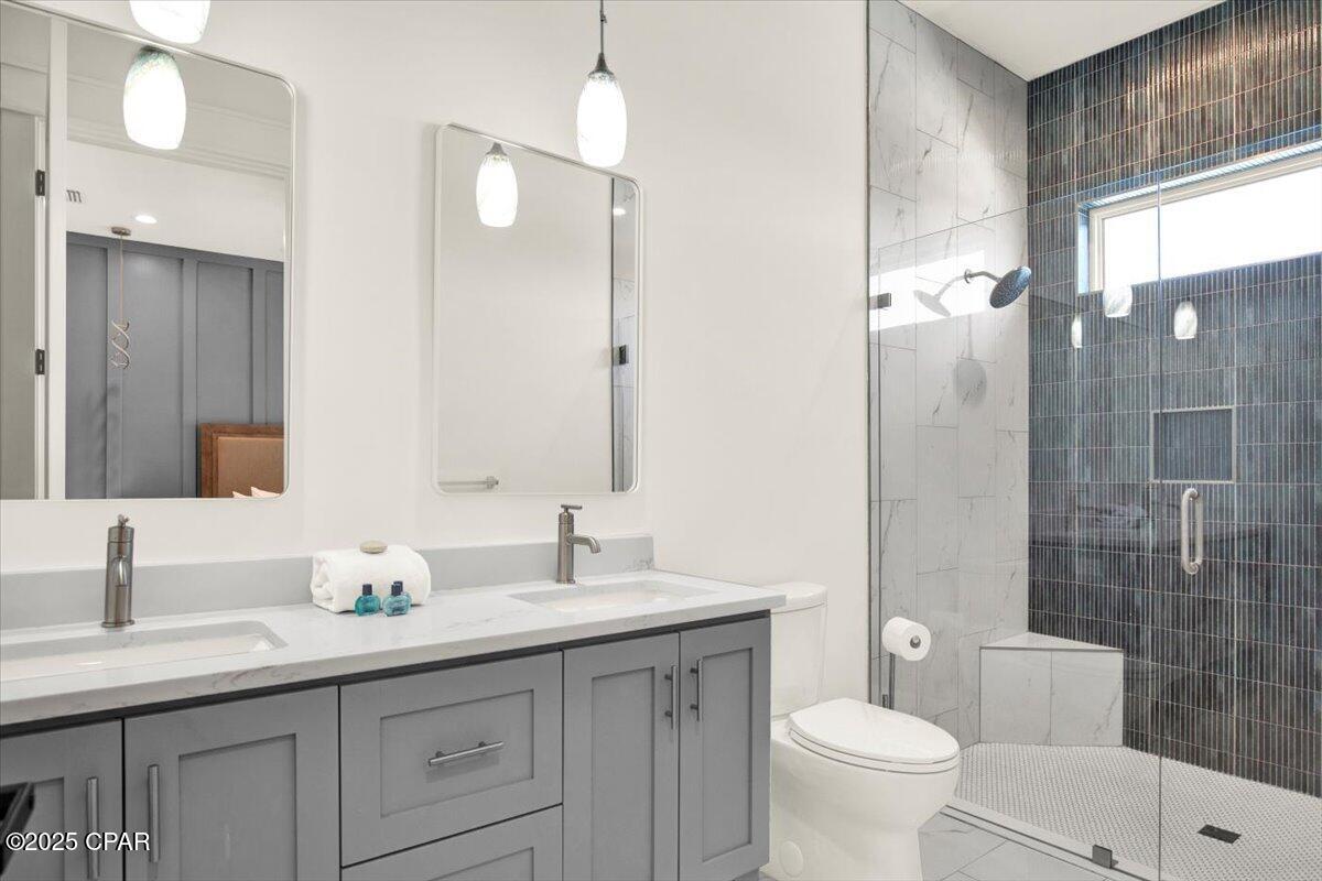 En6uur63pzxqu14jmovpqrraixkxj6qogchcg88k Xy