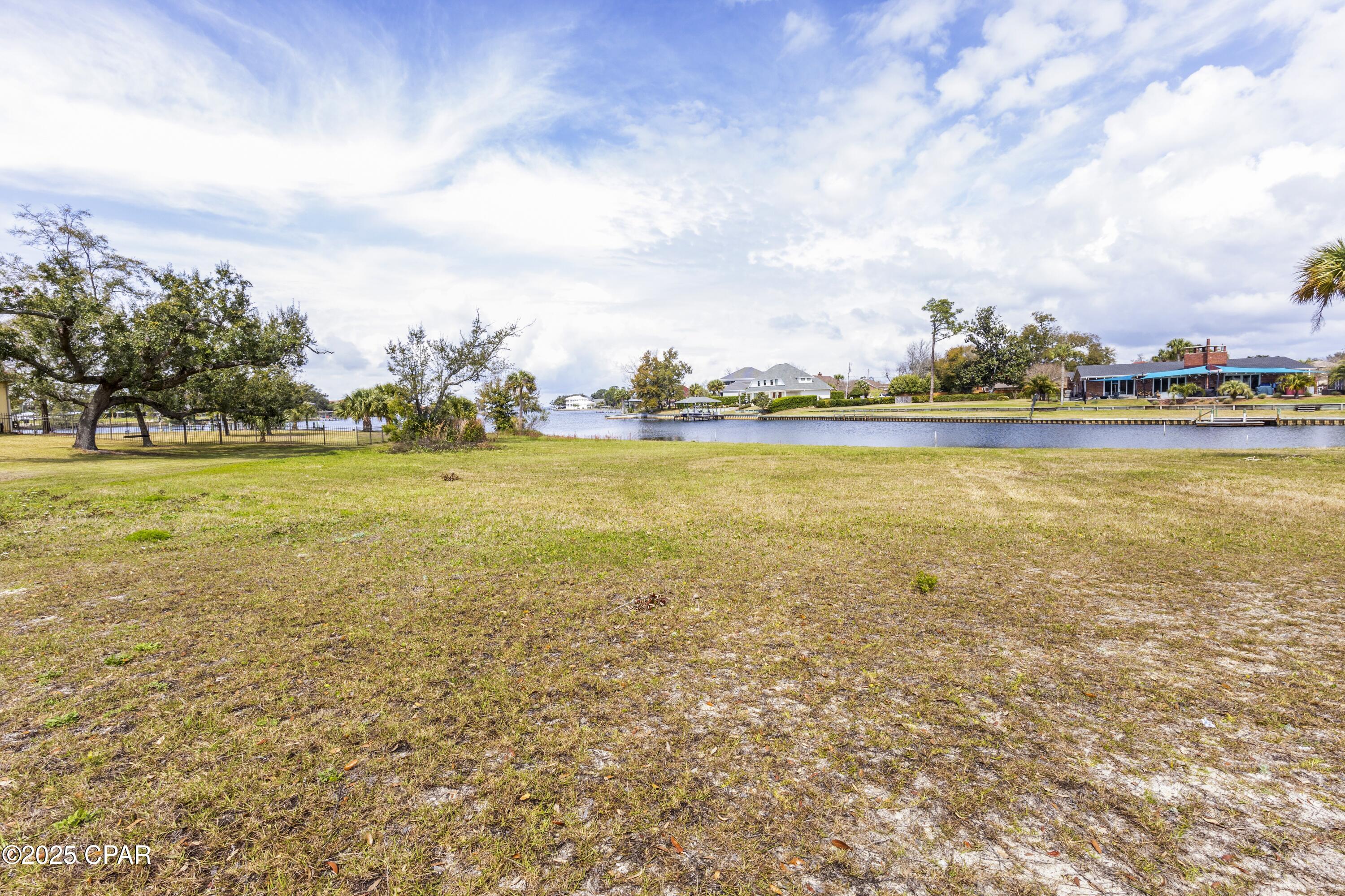 Bnt7ytvu4kkaacmkotcfd_qykmydxsevylowpz2ii00