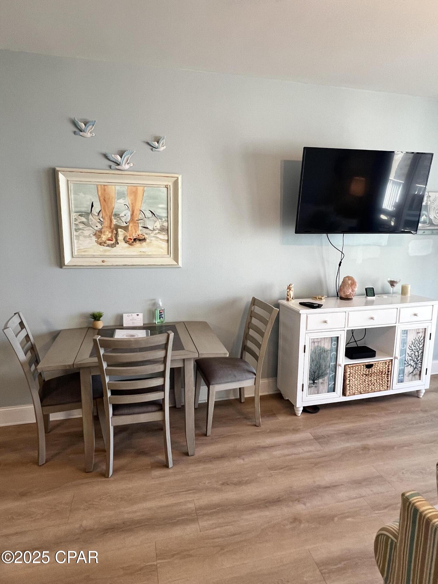 Uvaiqaxthlh5wj6pab5yopcm_ccsqgml6aspemv0j 4