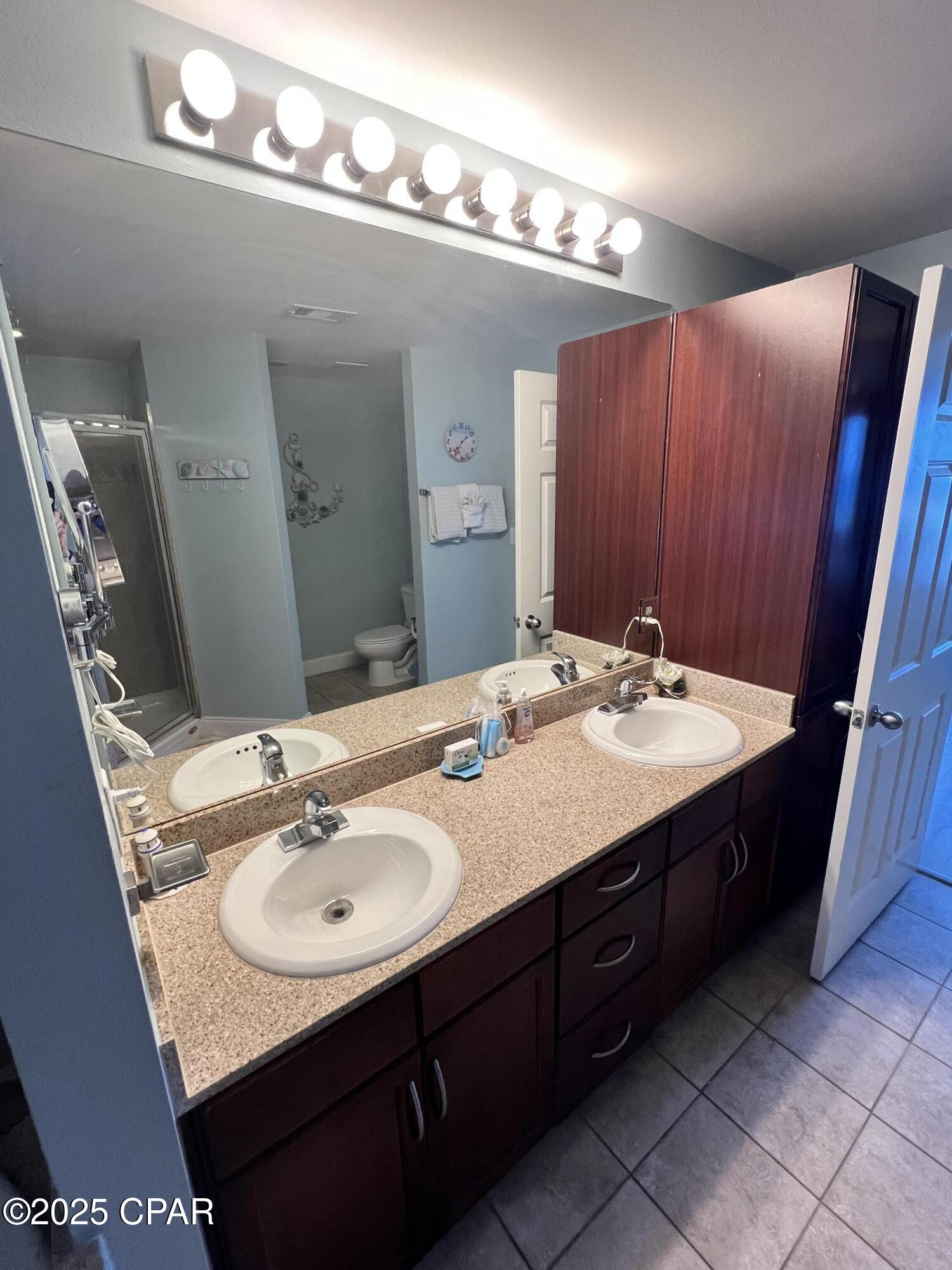 55lgrprpeqpx0qs93vvnnazyxoammg4jlz9hf9egjei