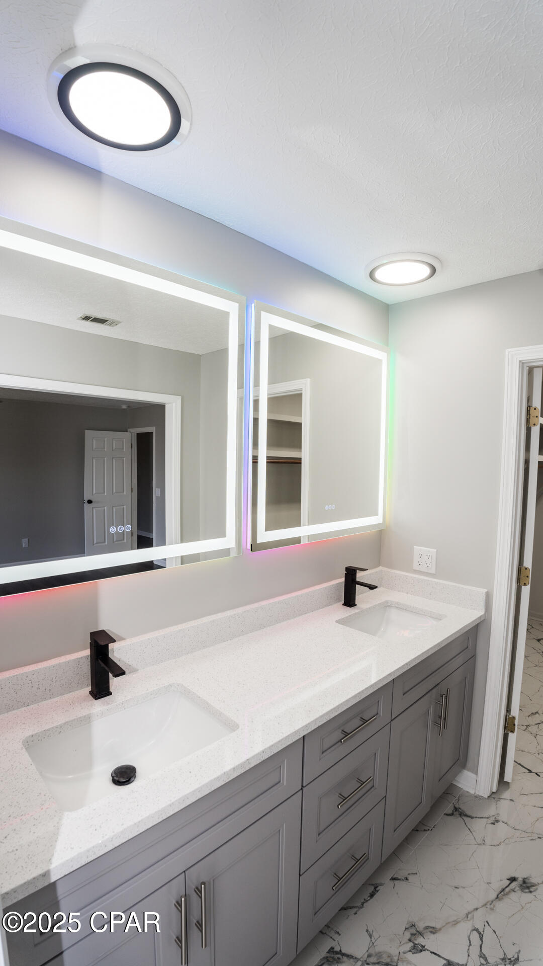 Cgsdp8awuzdzsvgnb3b7jhovjlkfkhpibrpchut8y4c