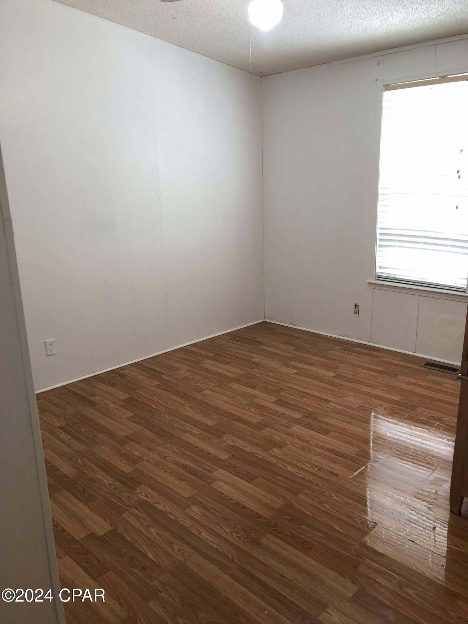 Auyxnanqaezdcebhb9vnj2cnbwih7ijfzit2rp J_sq