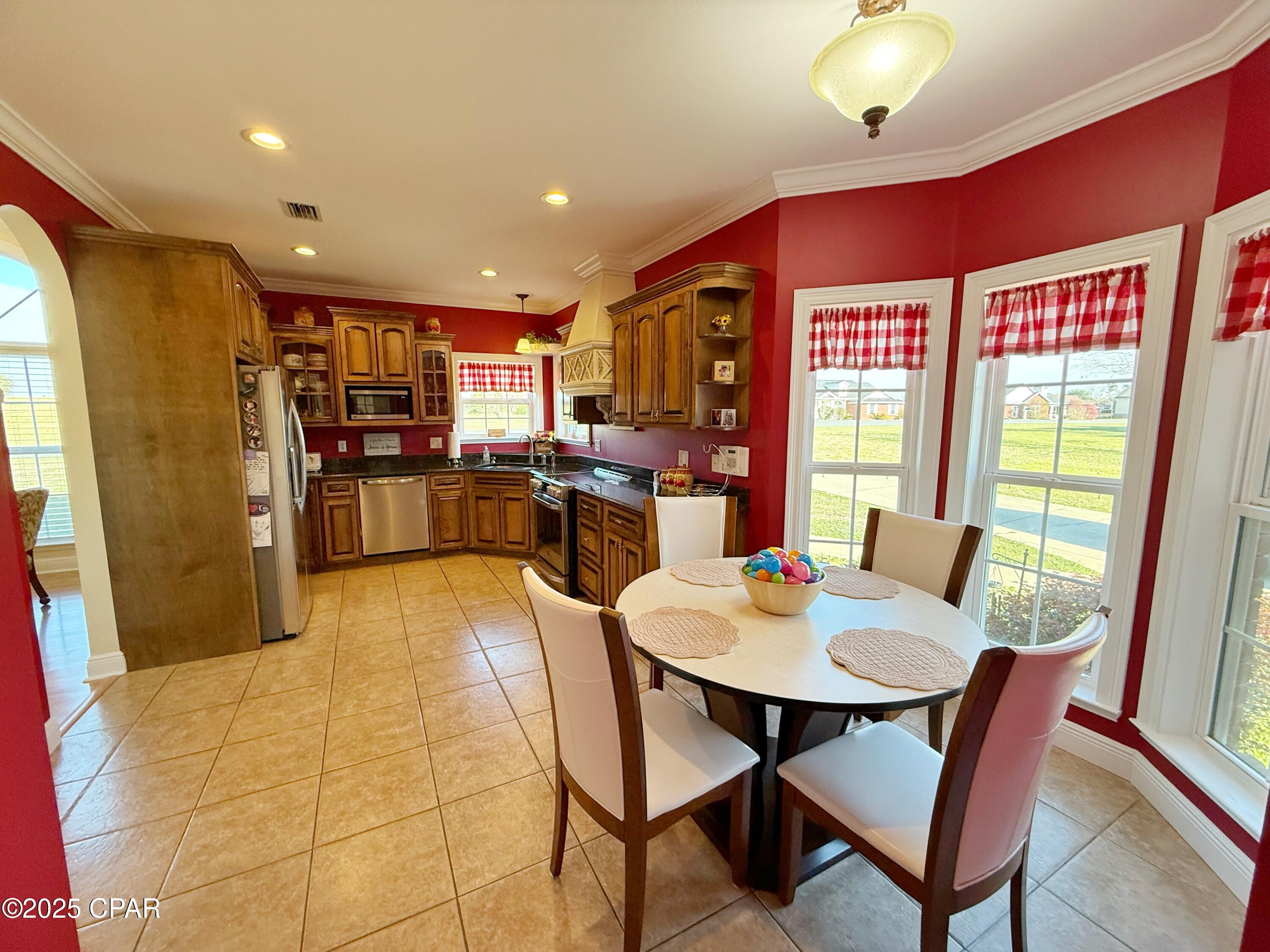 Vcqm19d_eiuxvhvmvdxft9oczkbqce U0s6vqub7e38