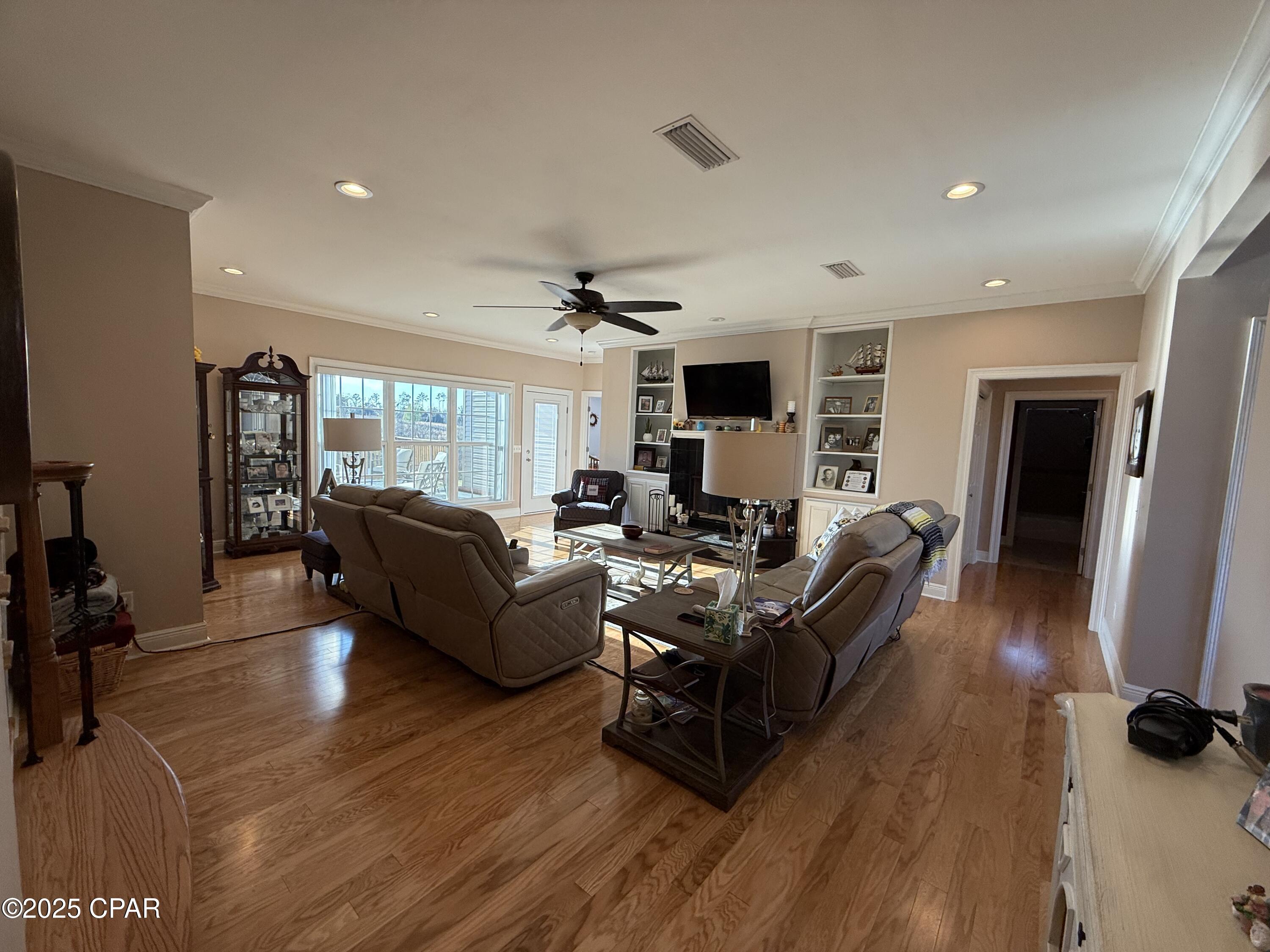 Image 8 For 2977 Chase Way