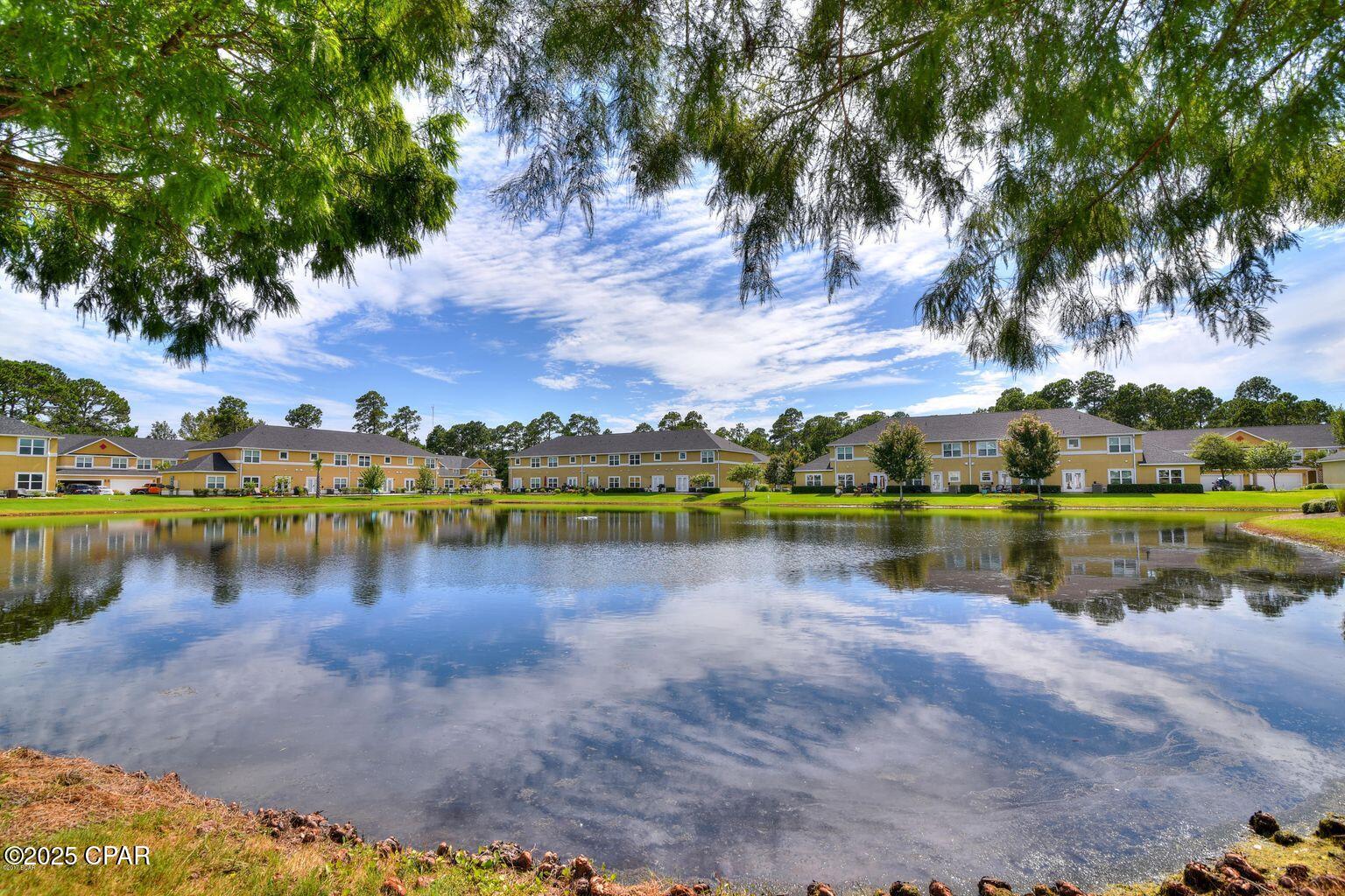 Jetai899dbthz H 1 B9p1lwpivqm_dbtjoyq1wdit8