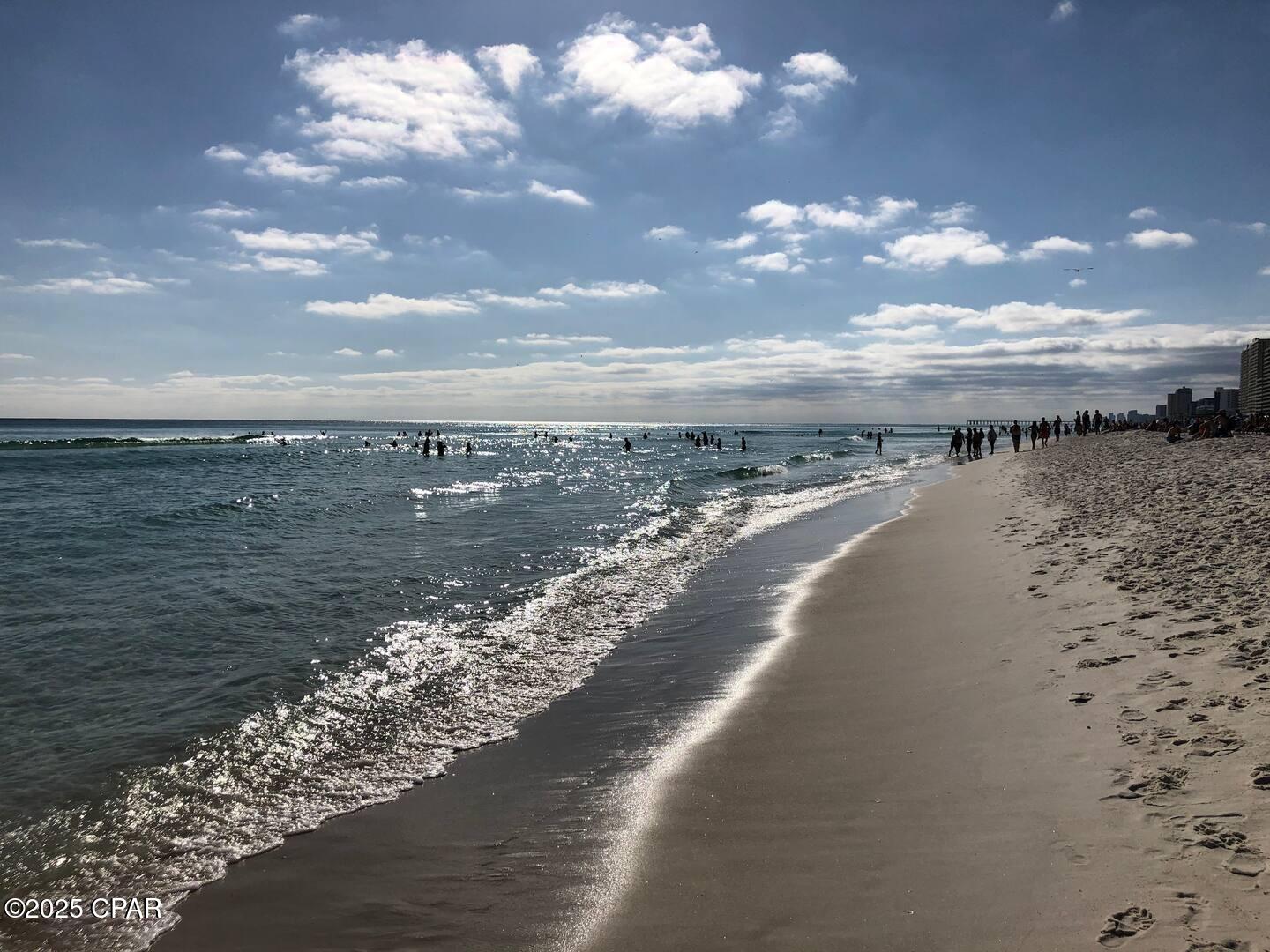 Zpuo5vznrof4fhpje1dop_uhcuekqdp2vli9rlouafc