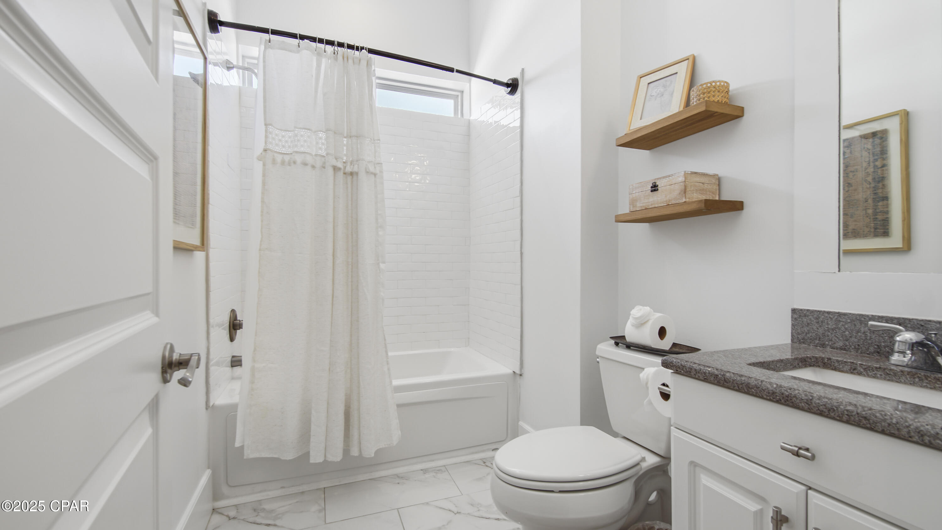 Fhltepk73jiwlogjwn4_ghstqrmyquomwzstro5kc6y