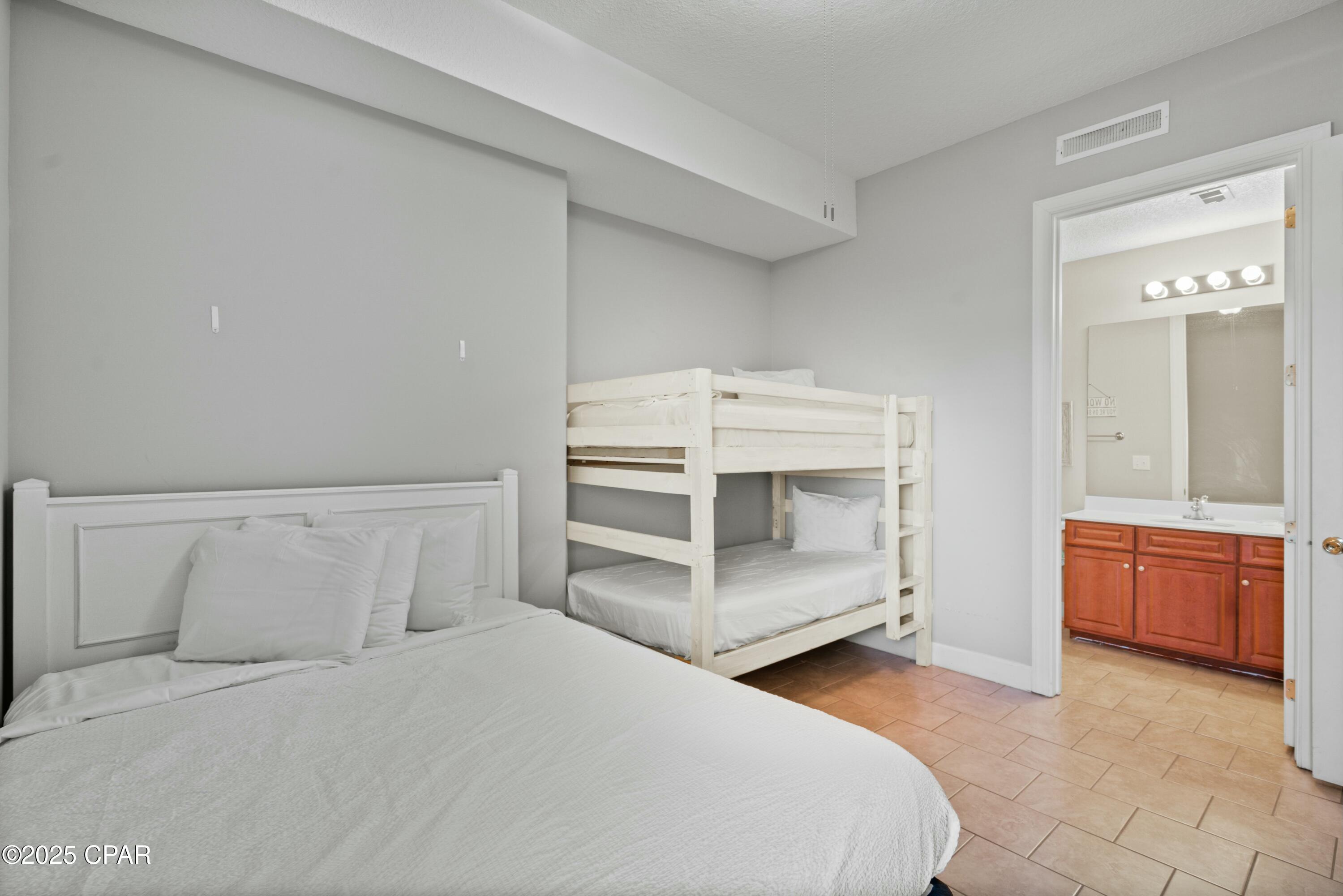 Qinovobz 3zwdzeun8r0gx7zicm1aylpcbago9qr220