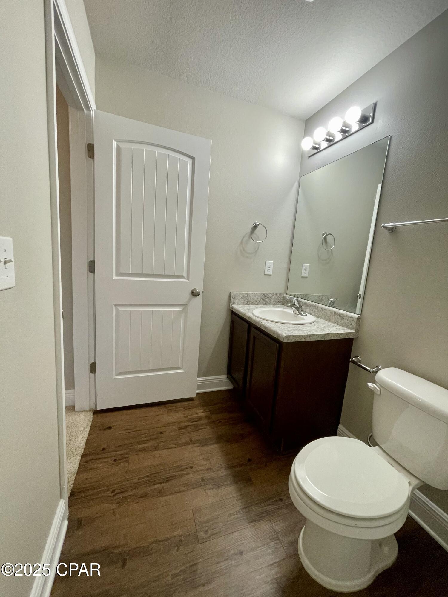 B0ryrmddmddw3c3qdtn_n0navoy5nsqo34effud6vcs