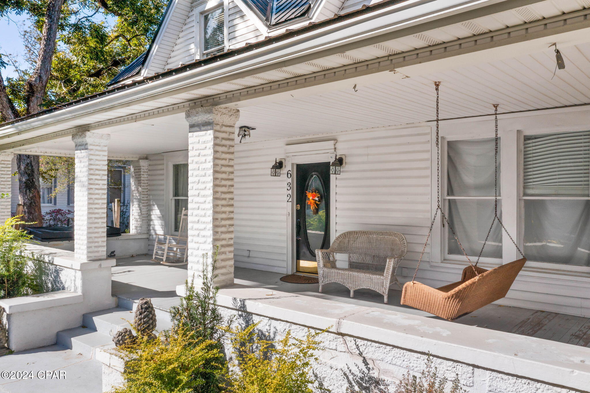 Image 30 For 632 Main Street