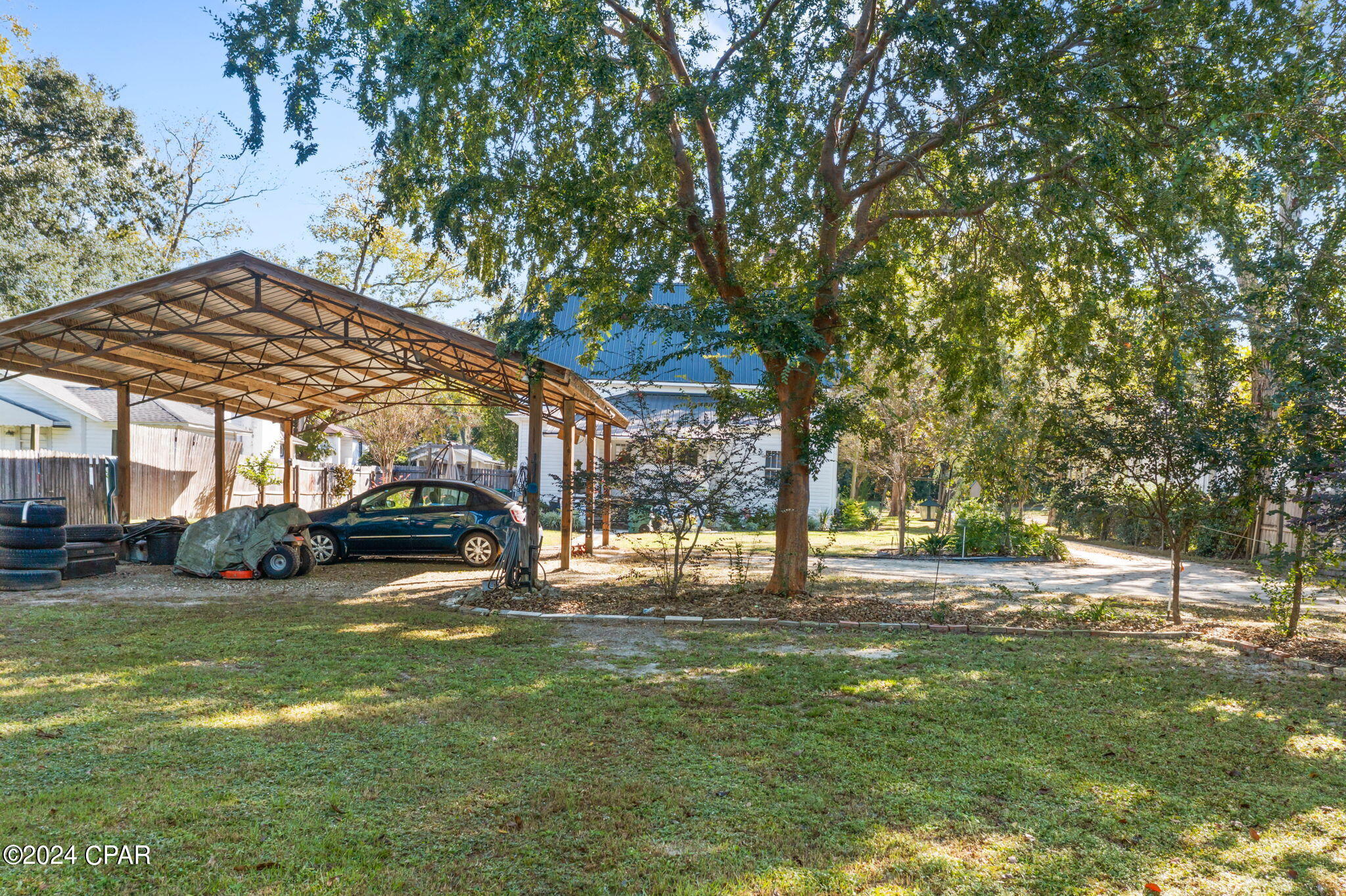 Image 35 For 632 Main Street