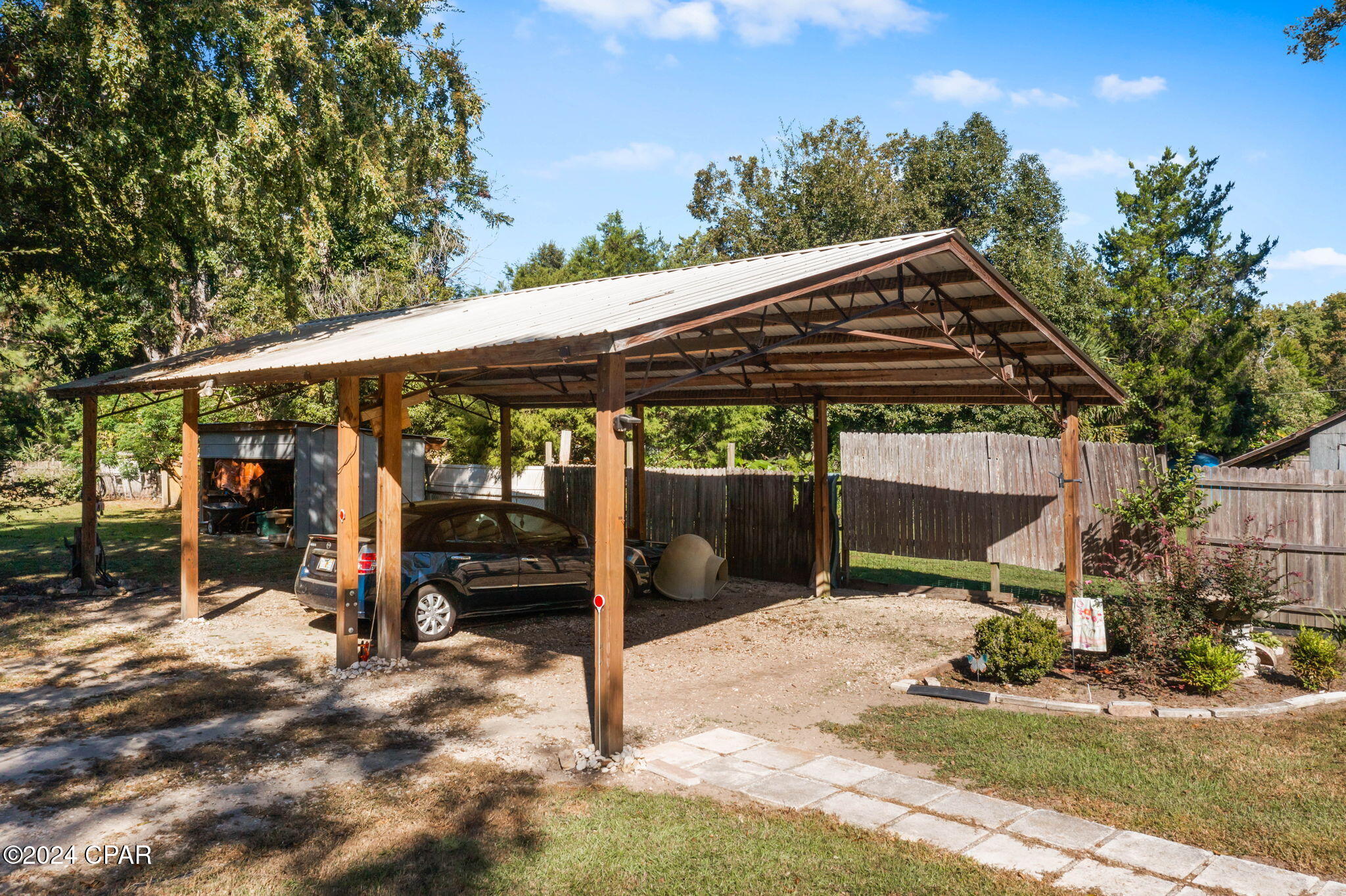 Image 37 For 632 Main Street