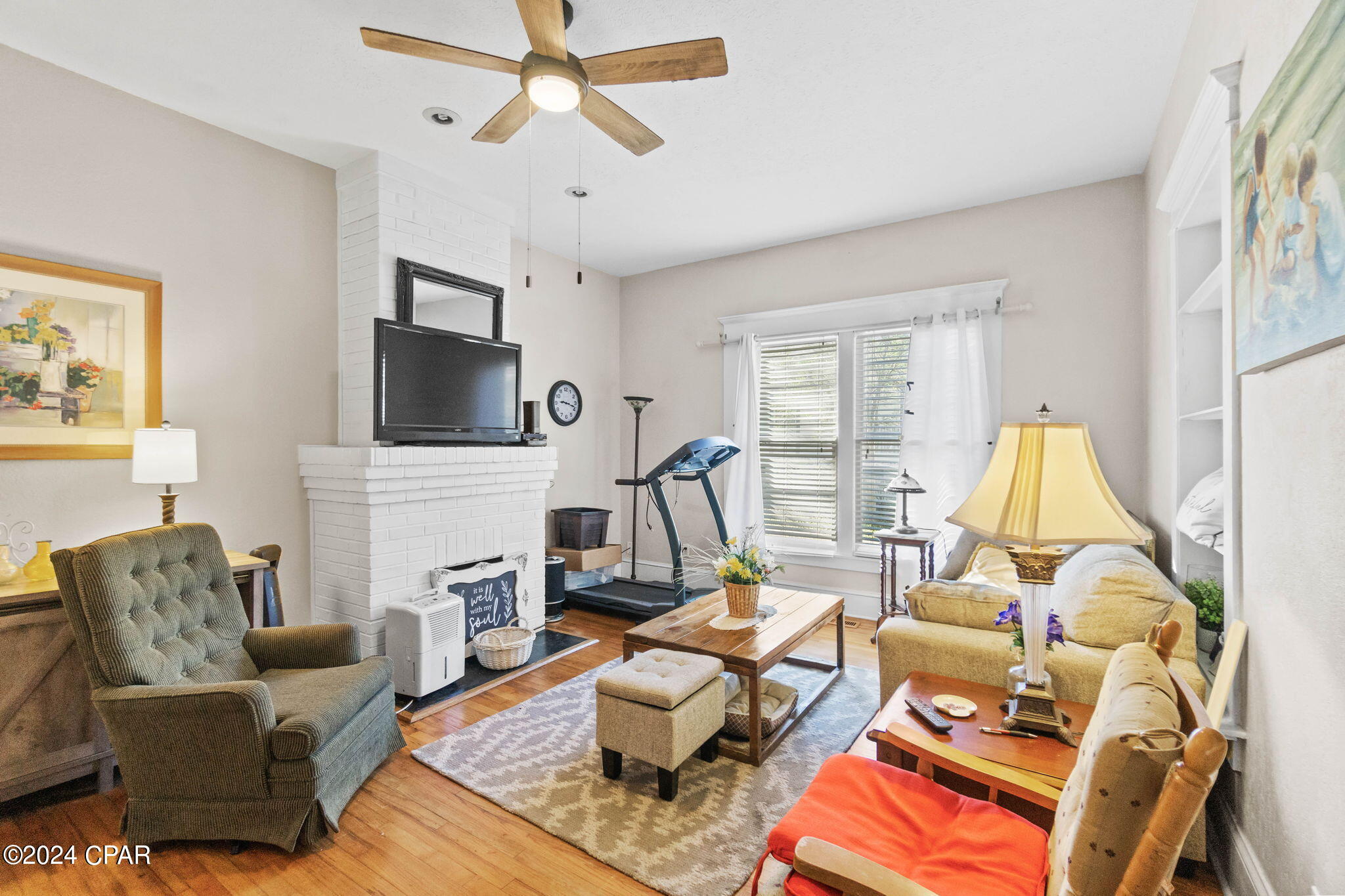 Image 5 For 632 Main Street