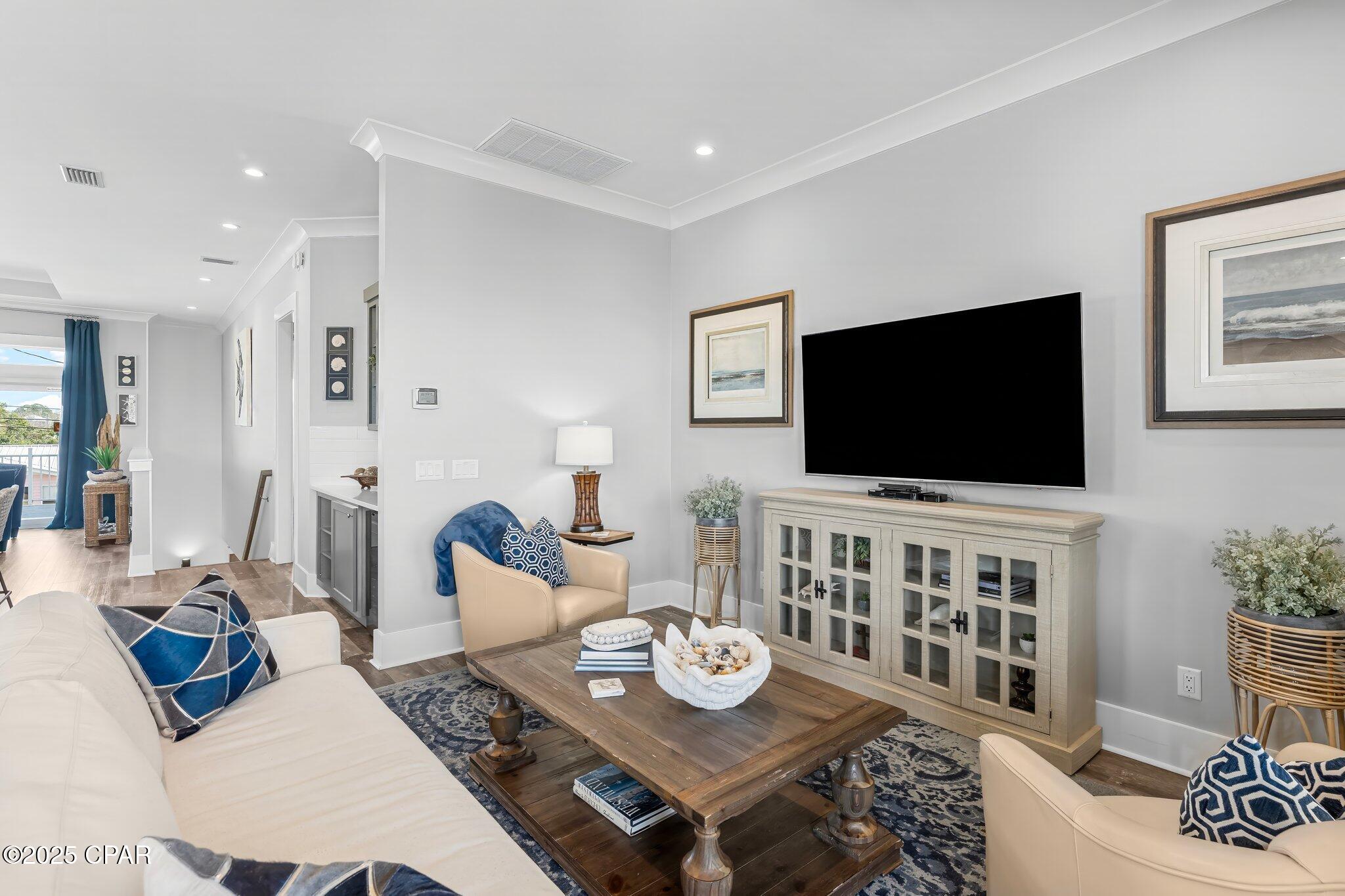 8yqbplhxxz7sbza2n36b022s8u2npy6p7j6khyrfaqy