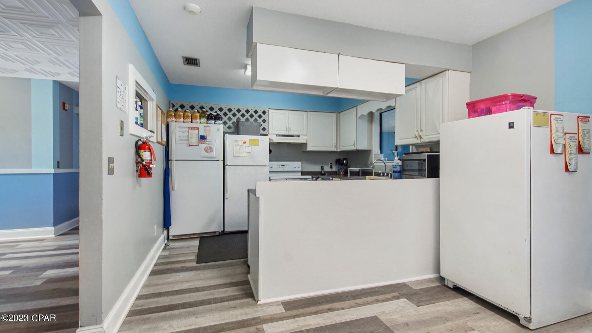 Listing photo id 10 for 105 11th Street