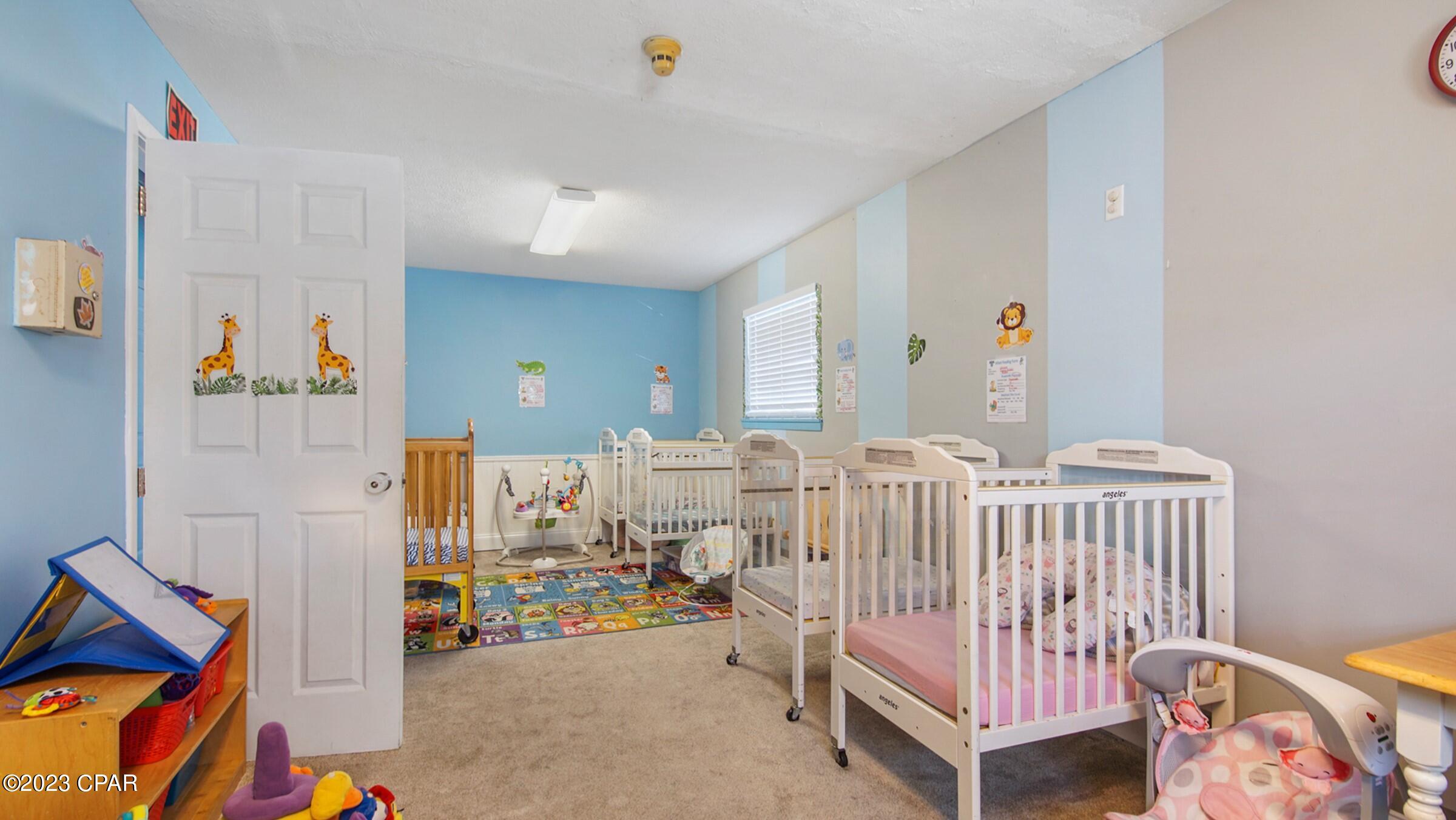 Listing photo id 23 for 105 11th Street