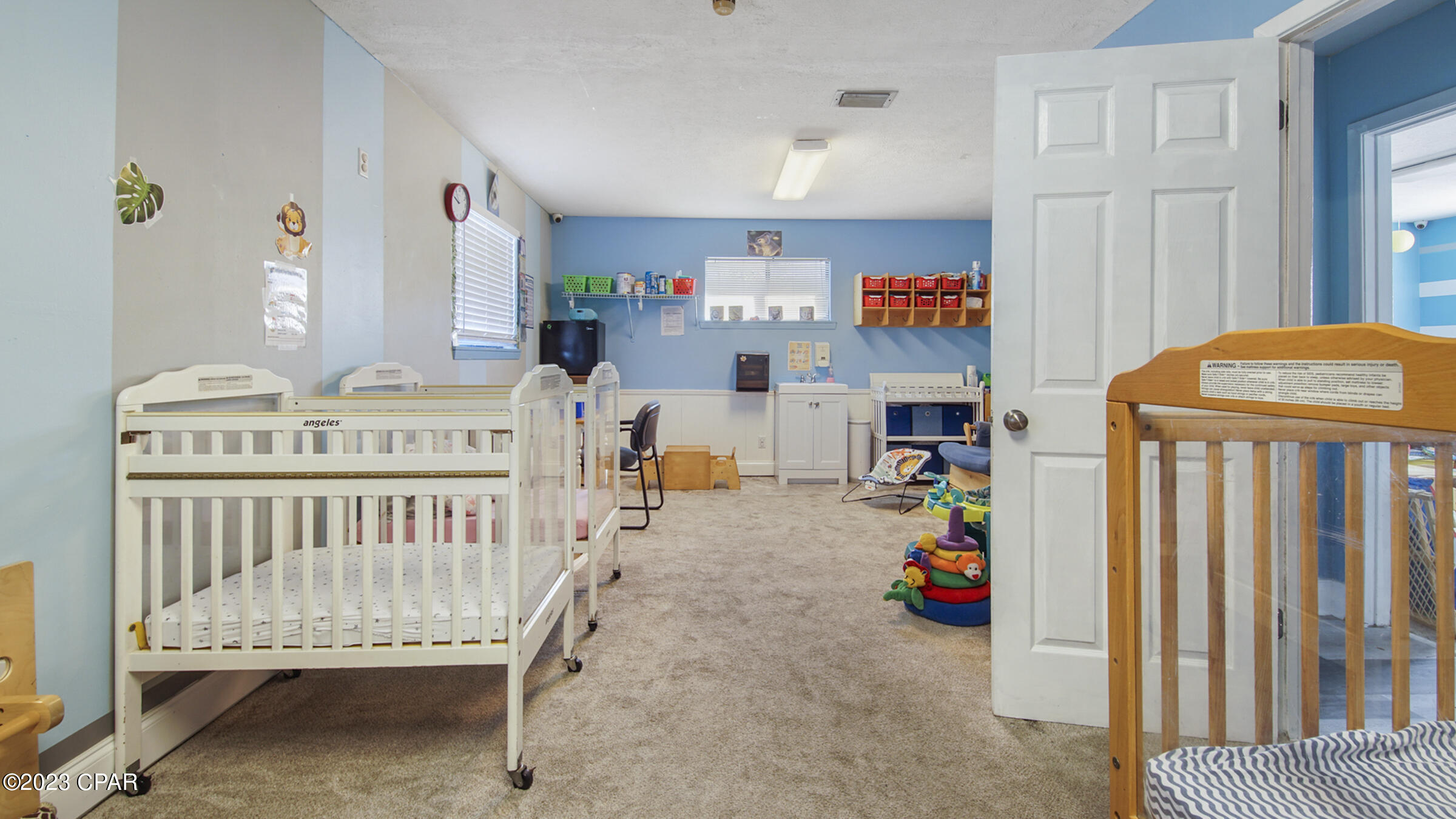 Listing photo id 24 for 105 11th Street