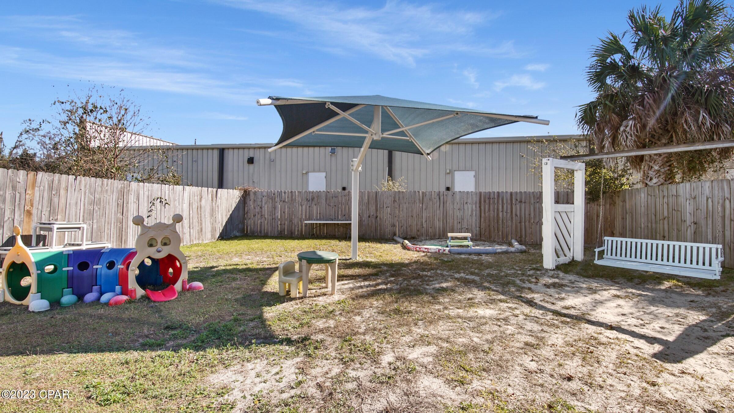 Listing photo id 31 for 105 11th Street