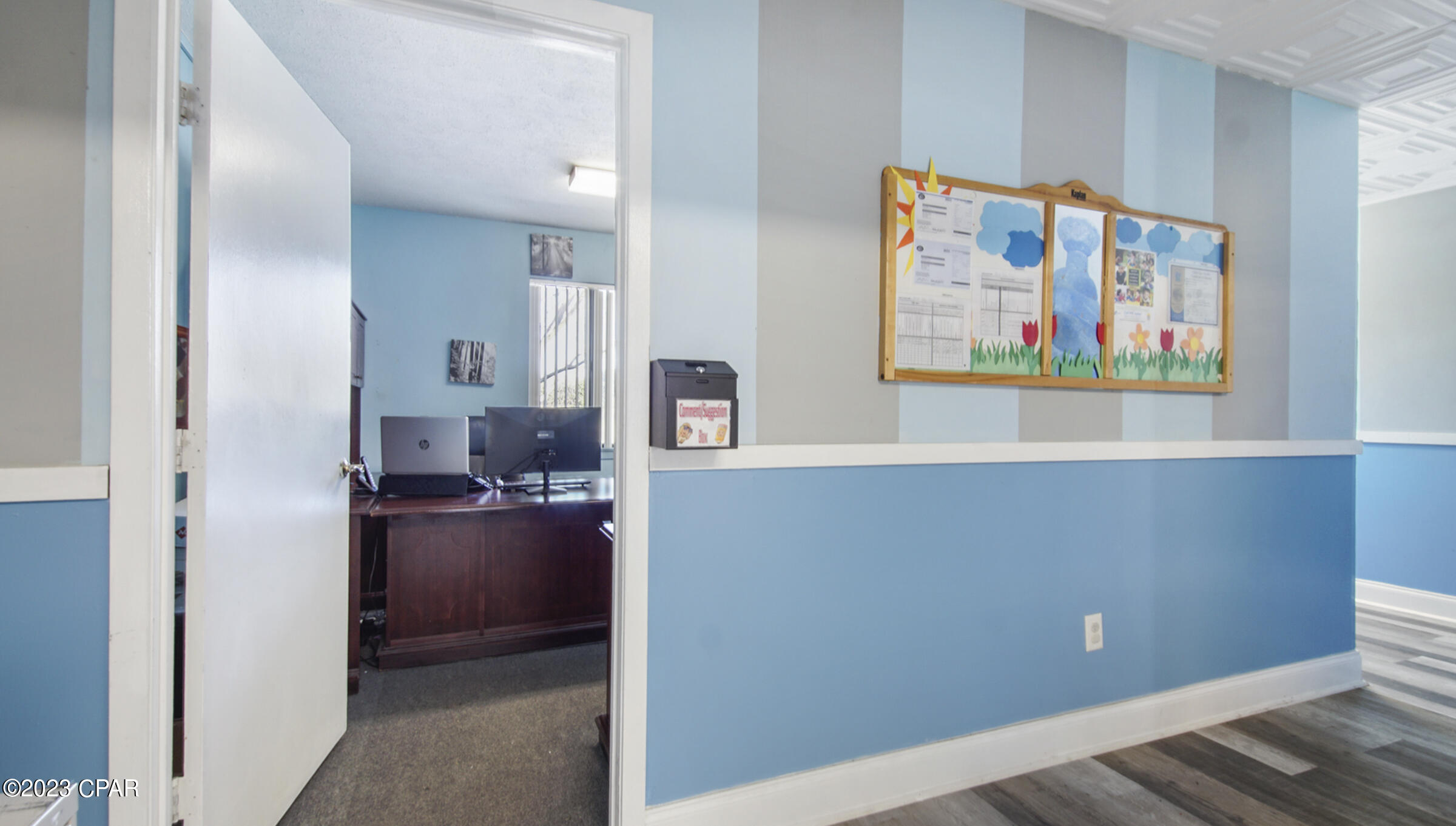 Whanlthzxqfukbmhe92hi9nhqkd2q8nq E  Qxvctvu