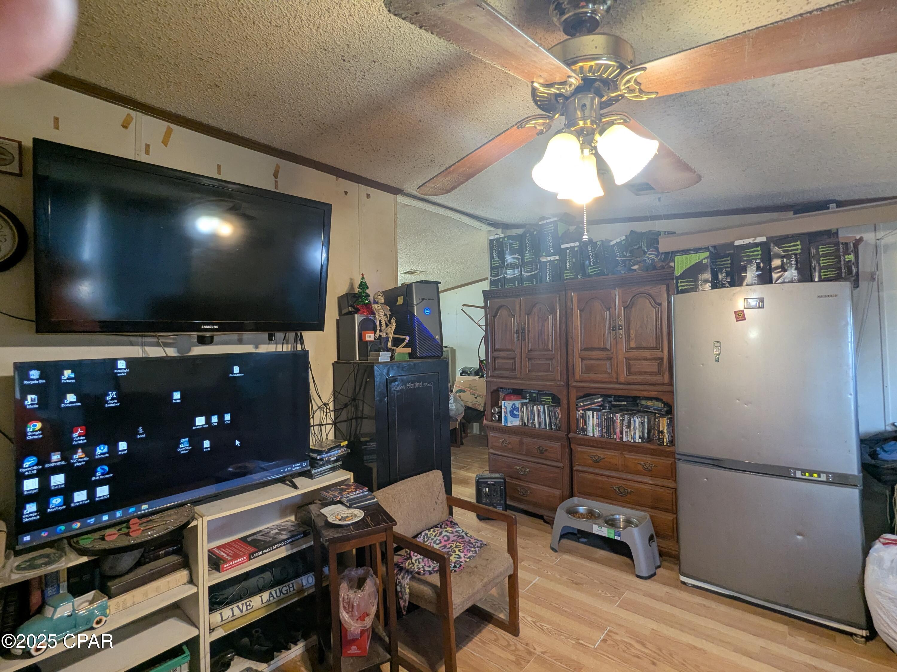 Image 8 For 6431 Wolfe Lane