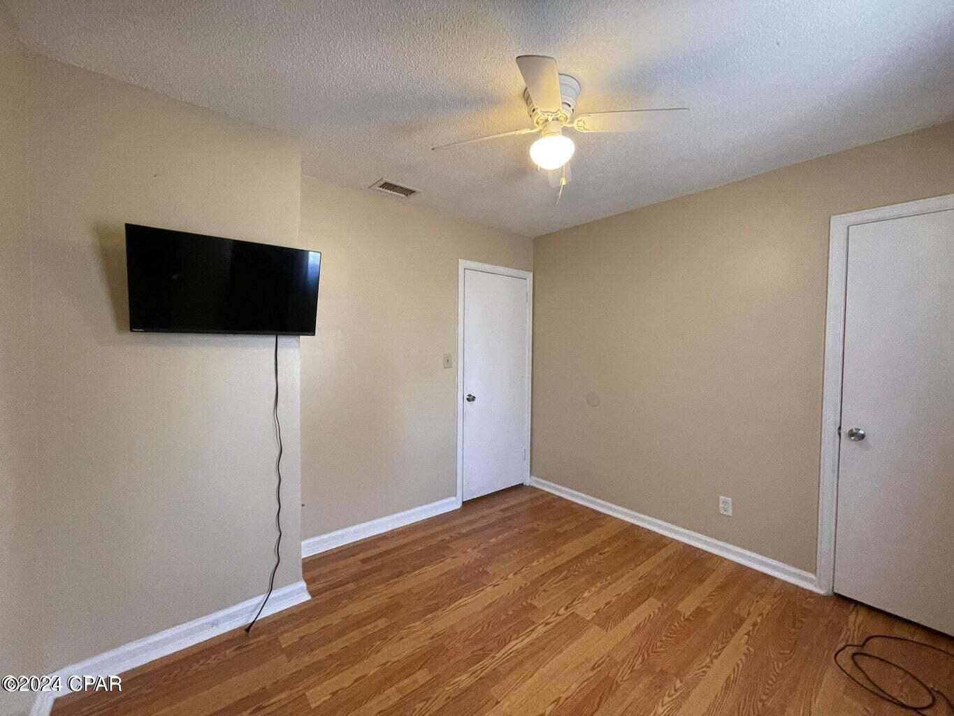 Image 10 For 1206 Fairland Avenue