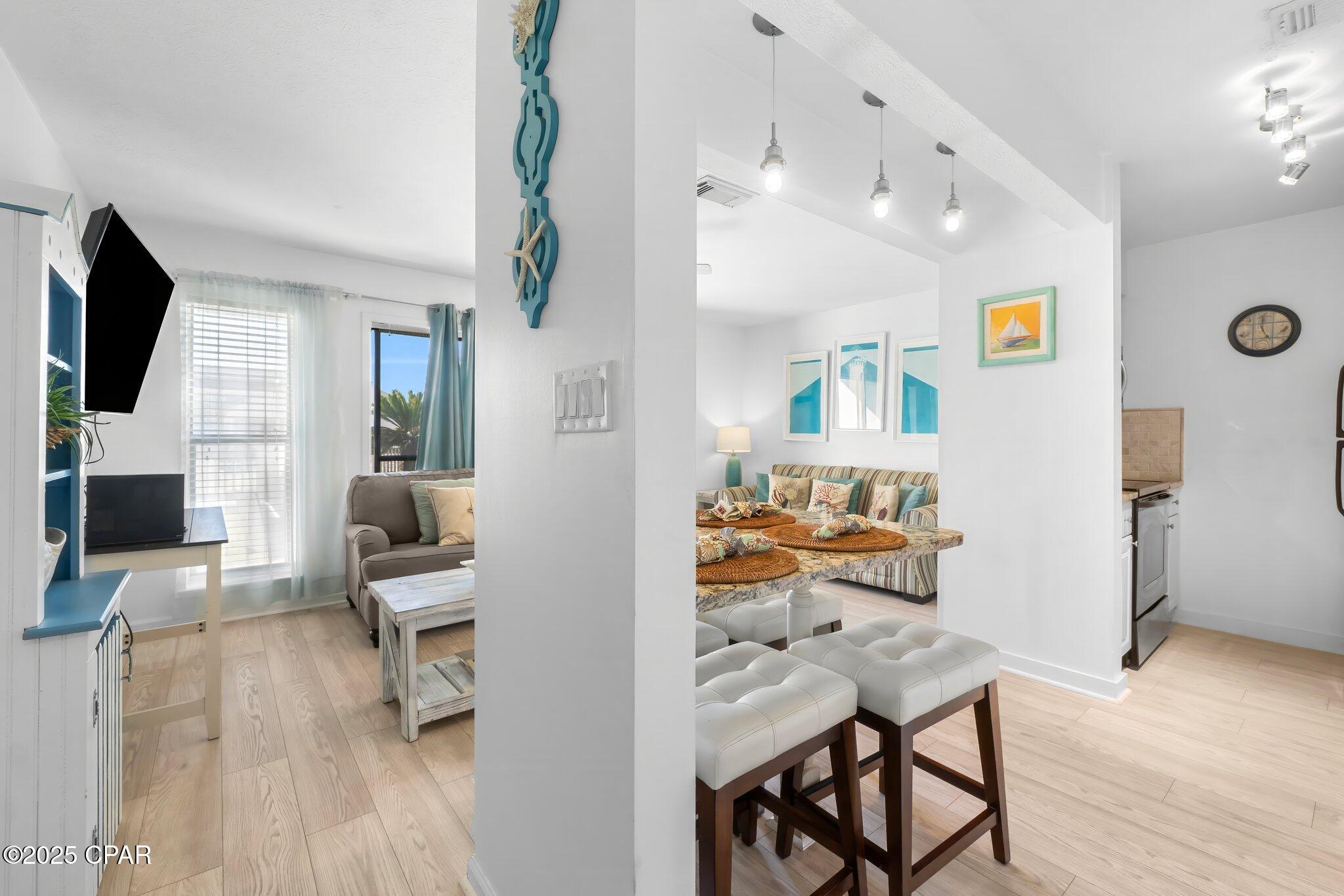 Sm5ugic_ubczntbhoury_tpxvmtzzflmsemm2hcelko