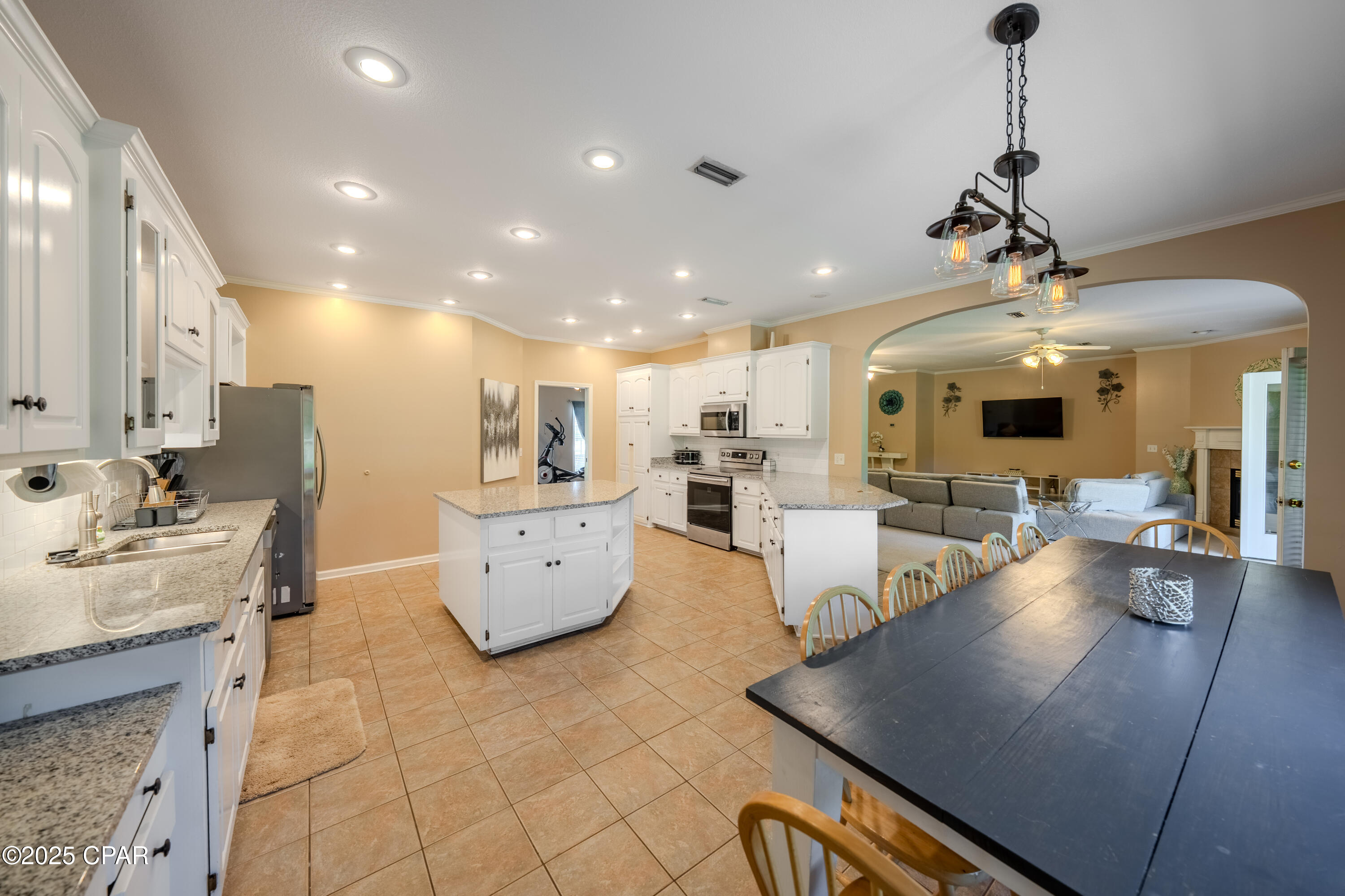 Admablx1rnyo66og_wajyubvwvrtj9r5o4qjwj6c5ek