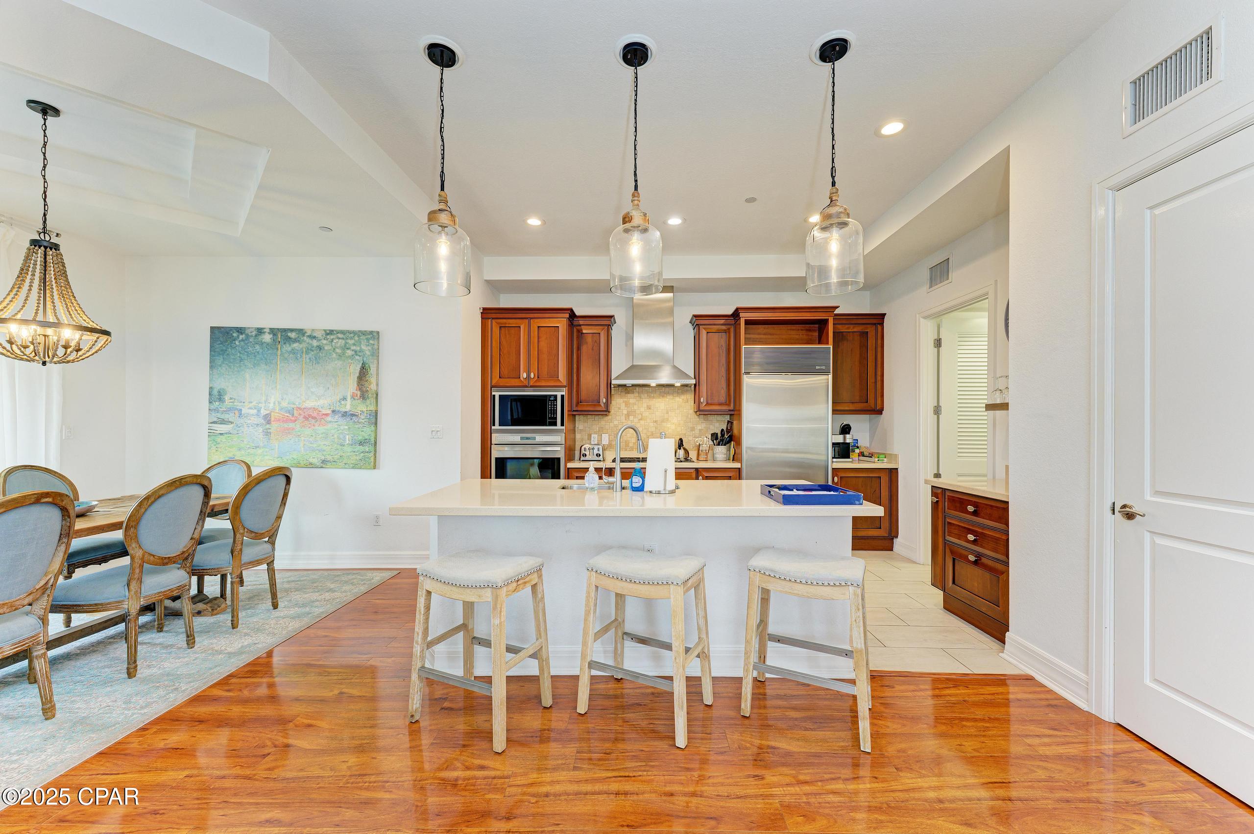 Upiqy49zznyyxeeq6limdqojd849nwh1ialggvdhx_m