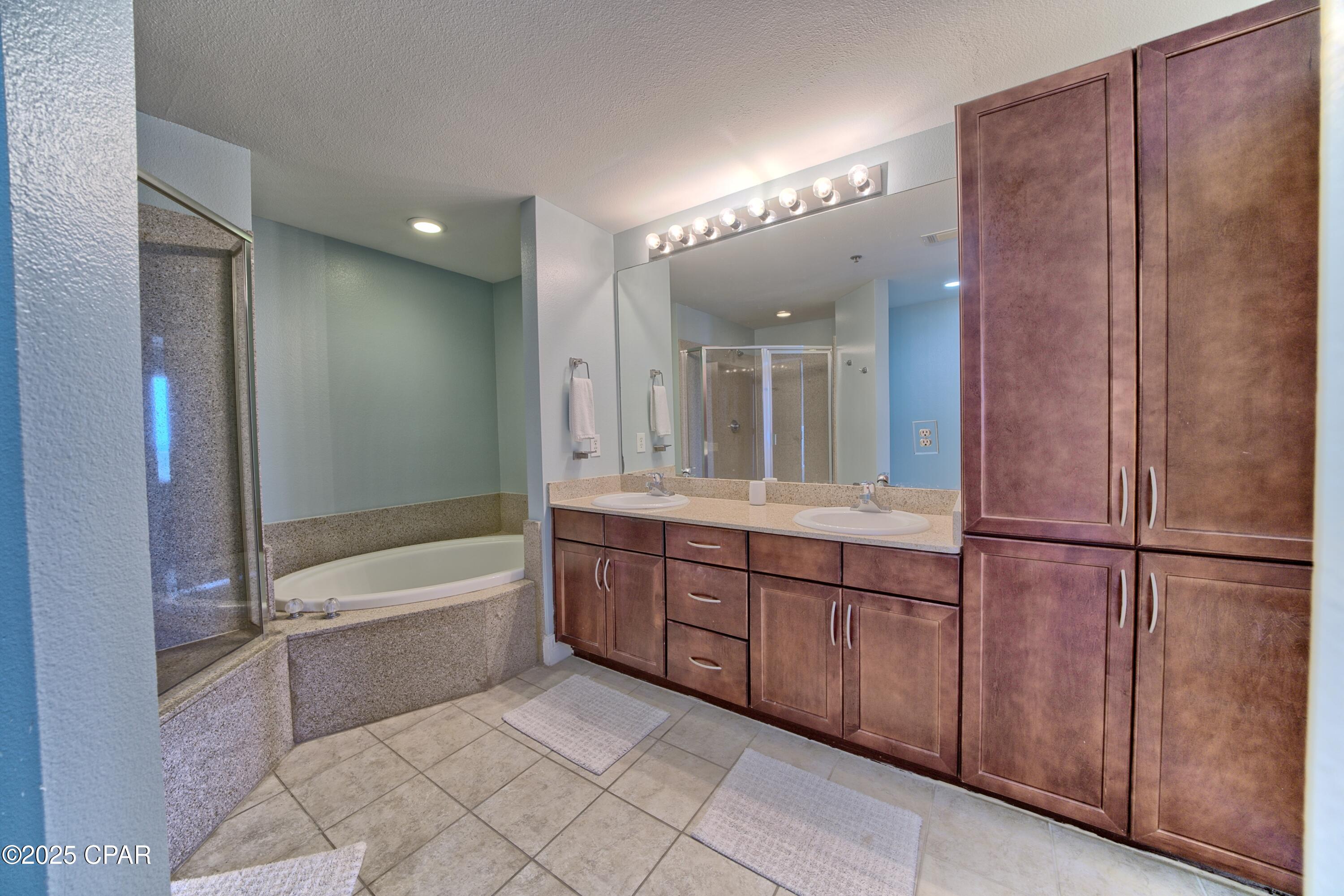 0zuriywsje2qunwnf_ktkp00ihwyml9uz25cjsmeliw